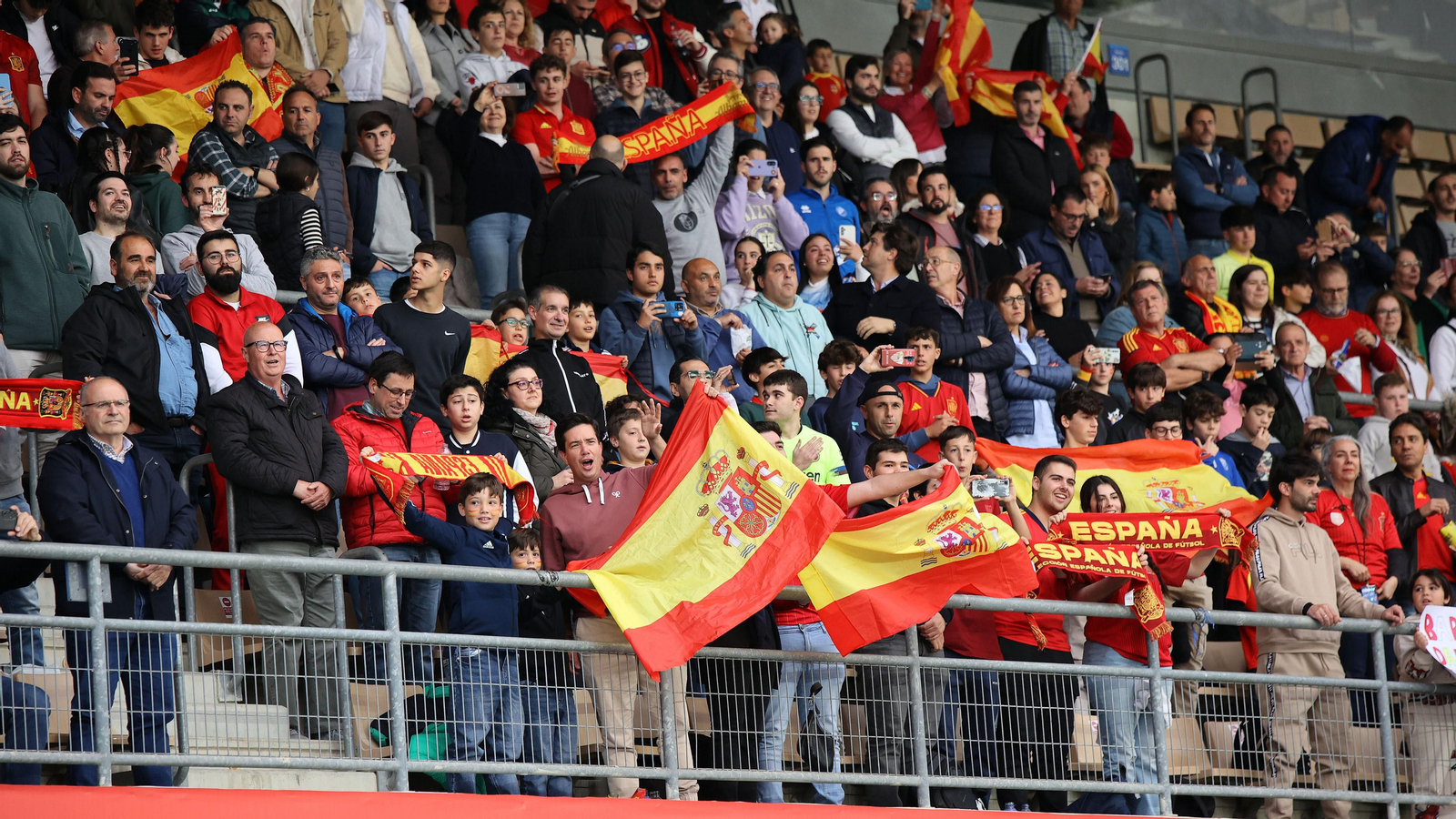 Búscate en el España - Eslovaquia Sub-21 en Jerez