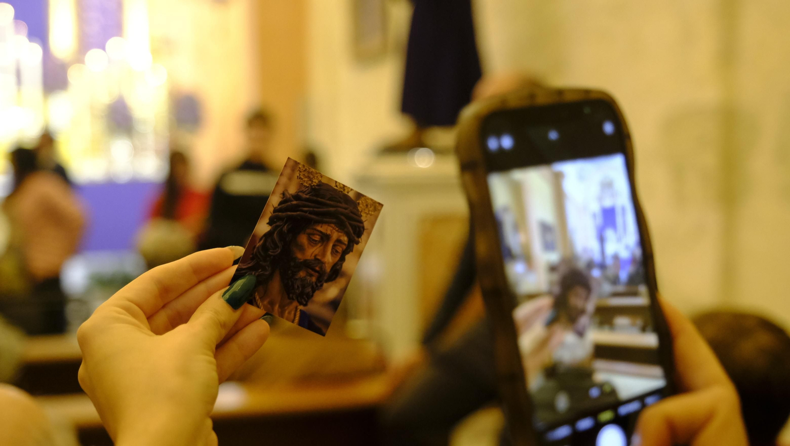 Imágenes del Besapiés de Jesús Cautivo de Medinaceli, en la Catedral de Almería