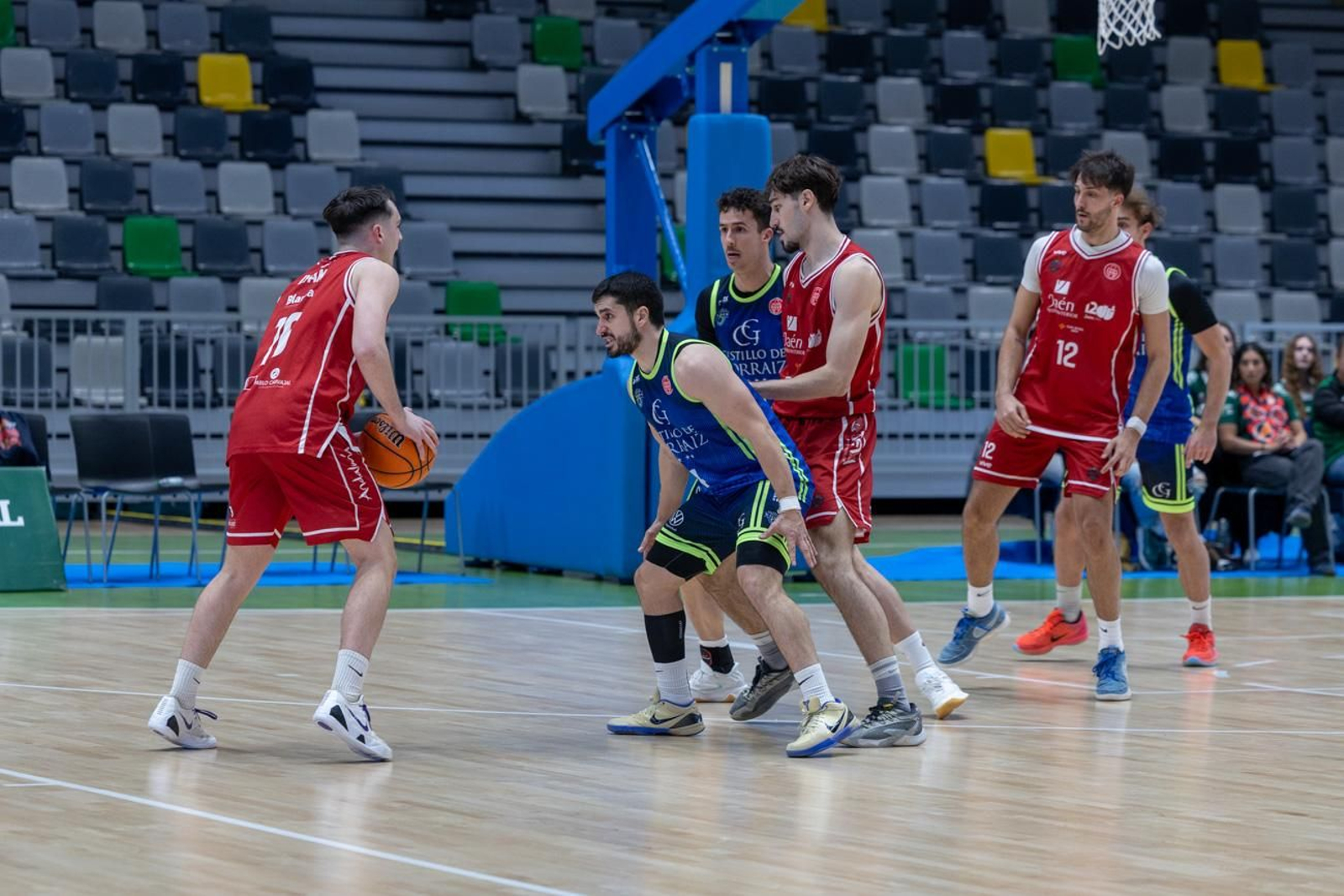 Las mejores imágenes del Jaén CB 93 - 90 CB Valle de Egüés