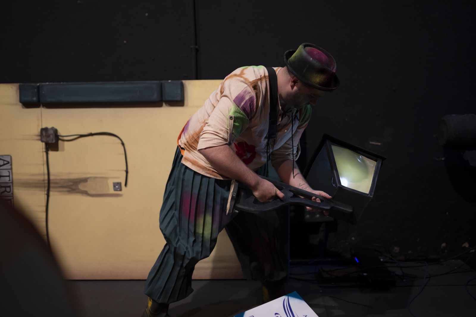 Imágenes de la actuación de la comparsa de Huelva "Los garrapatas" en el Carnaval Colombino