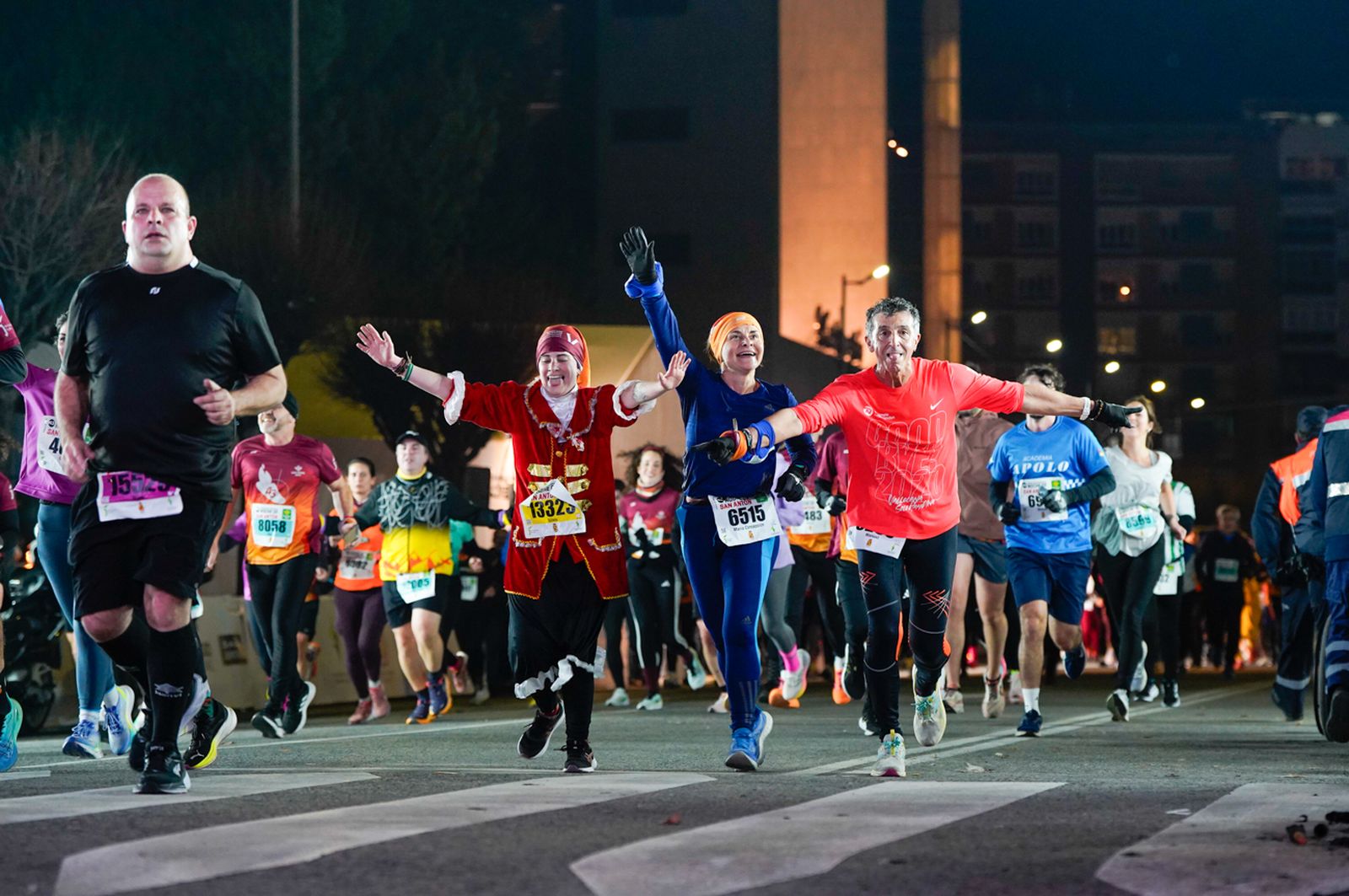 En imágenes: búscate en tu llegada a meta de la Carrera de San Antón 2026 (16)