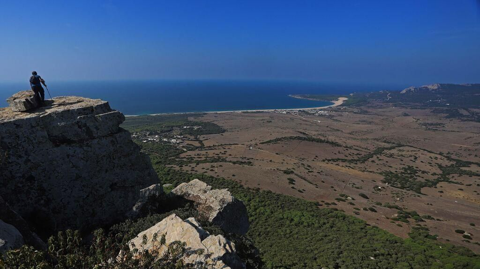 Imagen desde lo más alto del sendero del Canuto del Arca en Tarifa.