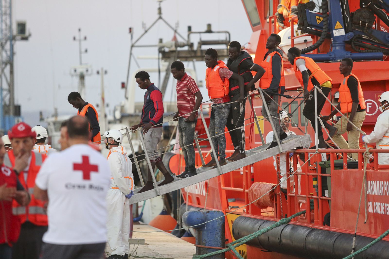 Llegada de patera al puerto de Málaga el 18 de julio de 2018