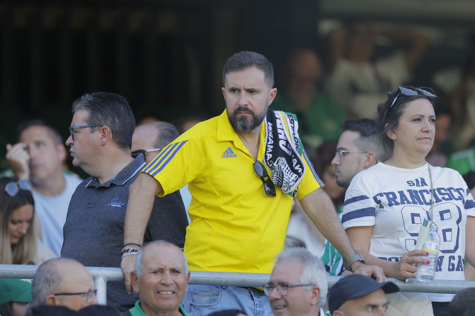 Búscate en las fotos del Betis-Cádiz
