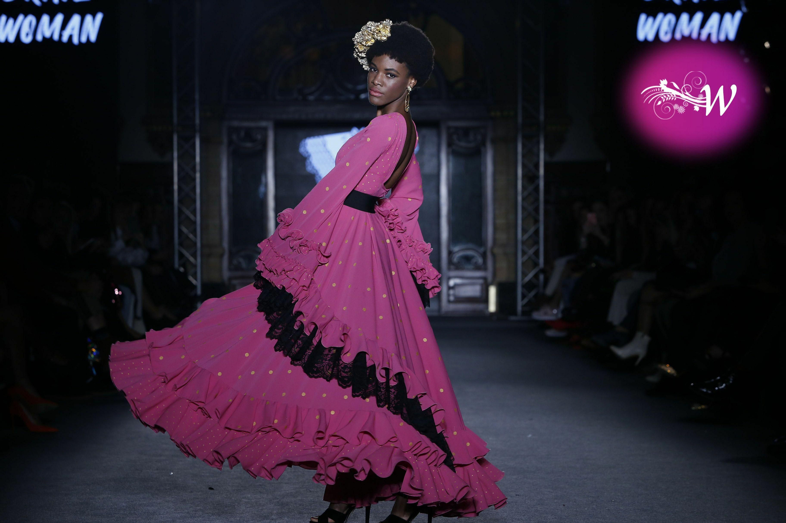 El abanico artesanía expone su colección 2020 en un desfile en We Love Flamenco, todas las fotos