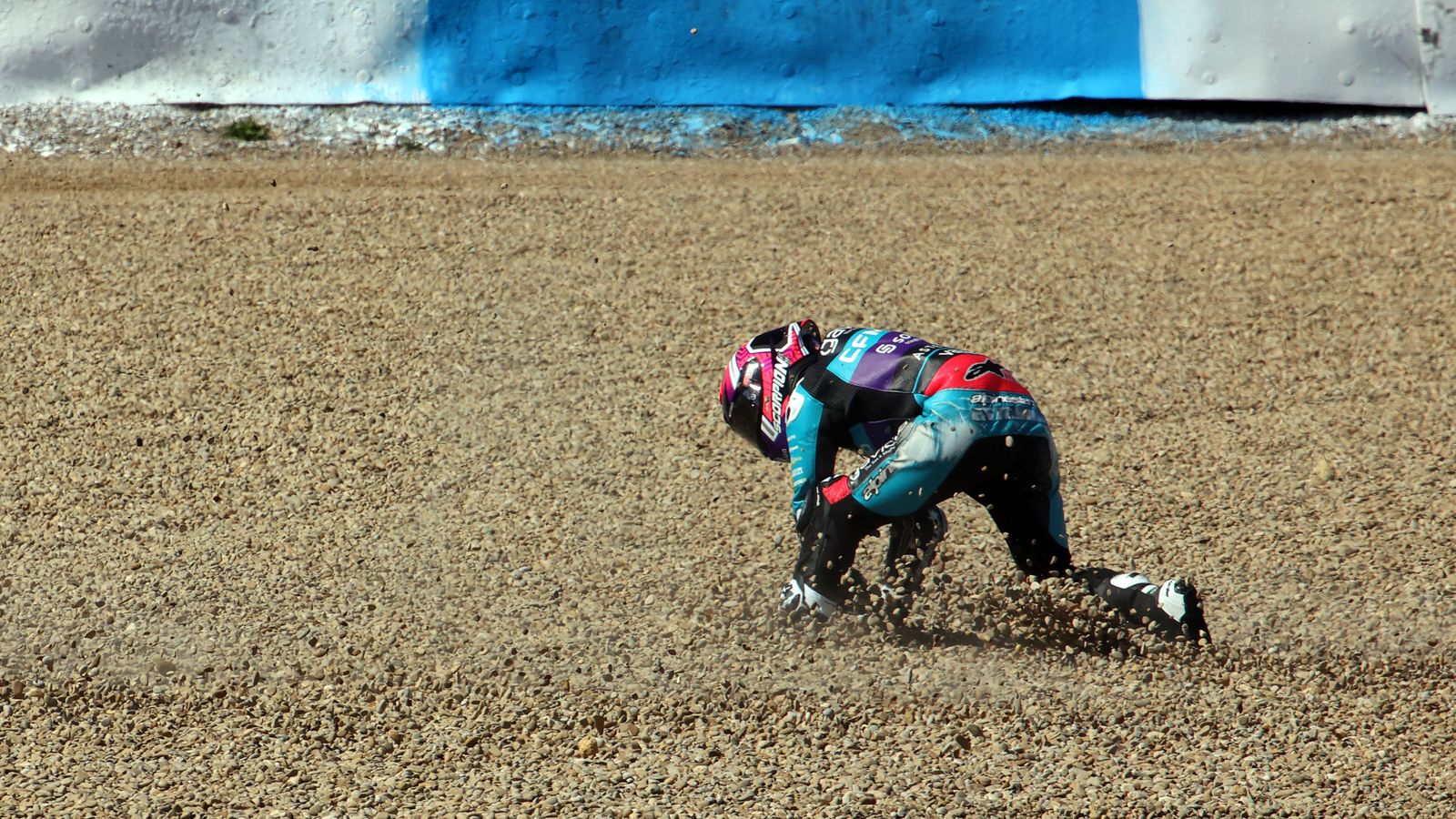 Imágenes de las caídas en las carreras del GP España en Jerez