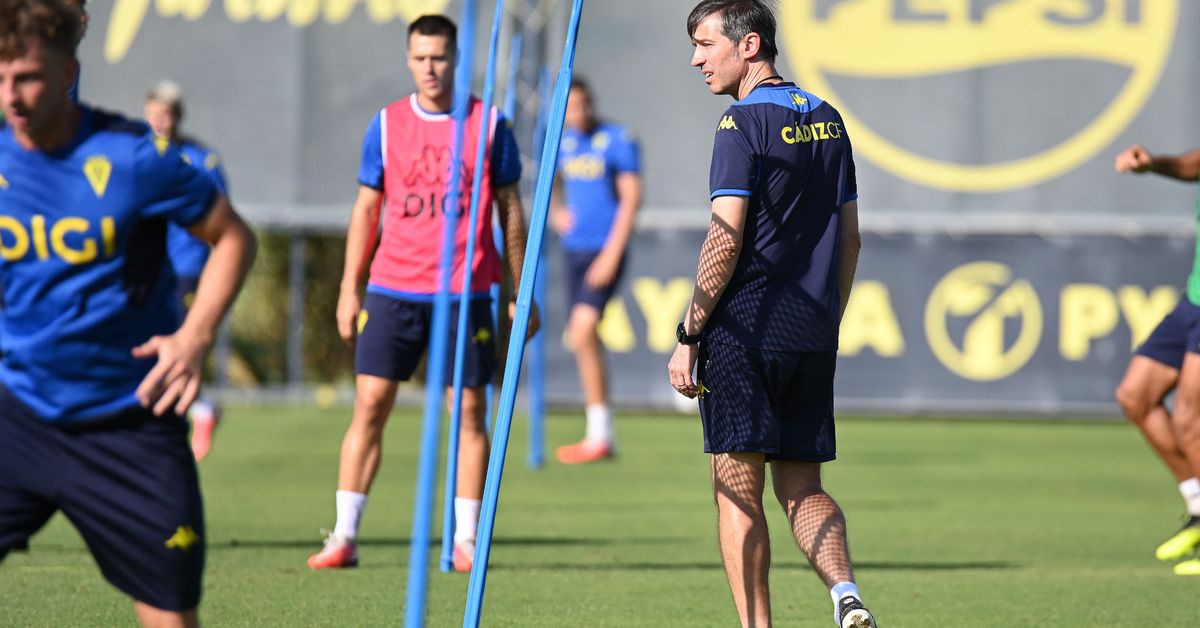 Celades reconoce su delicada situación en el Cádiz CF