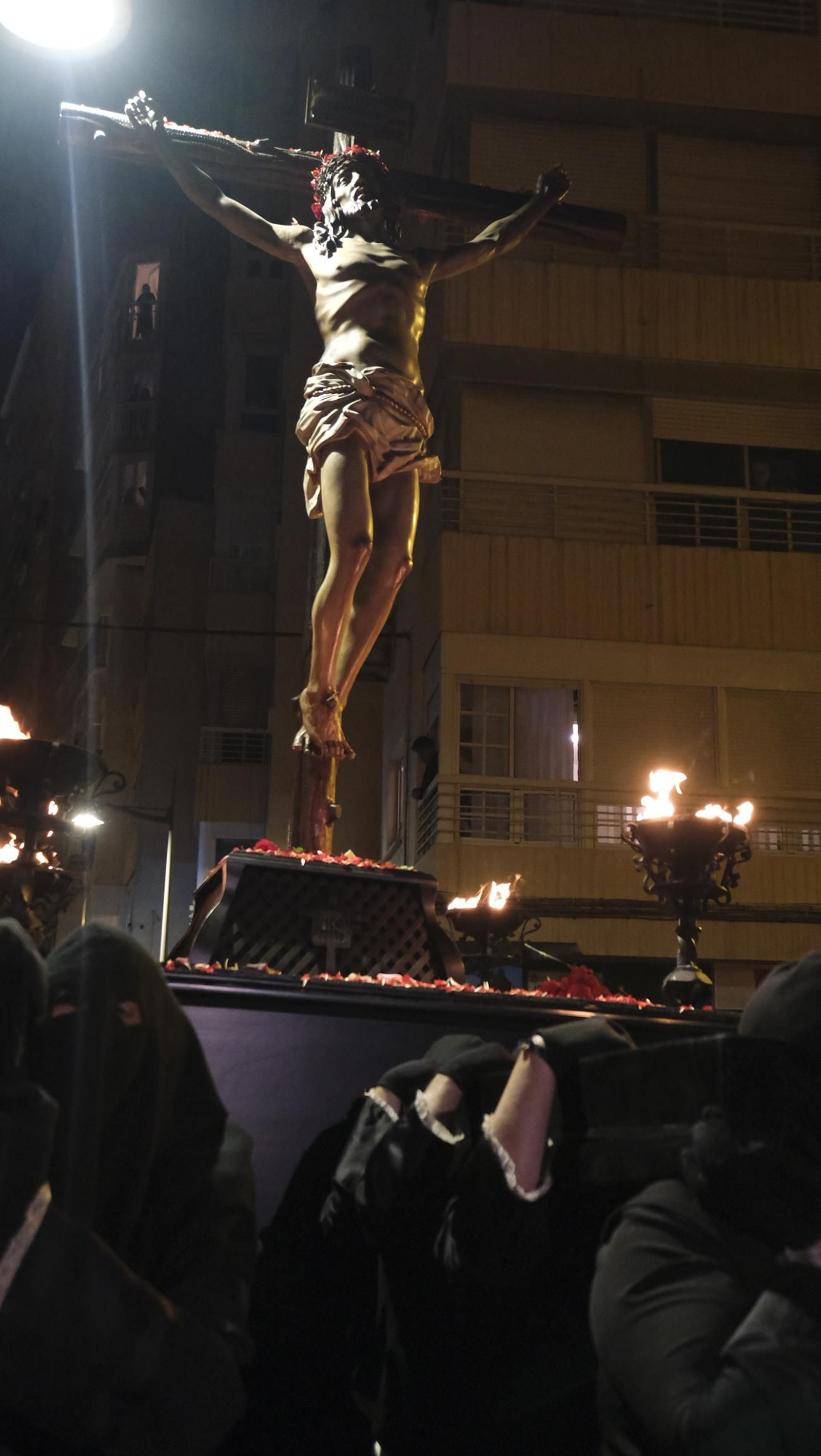 Procesión del Perdón en Almería, en imágenes