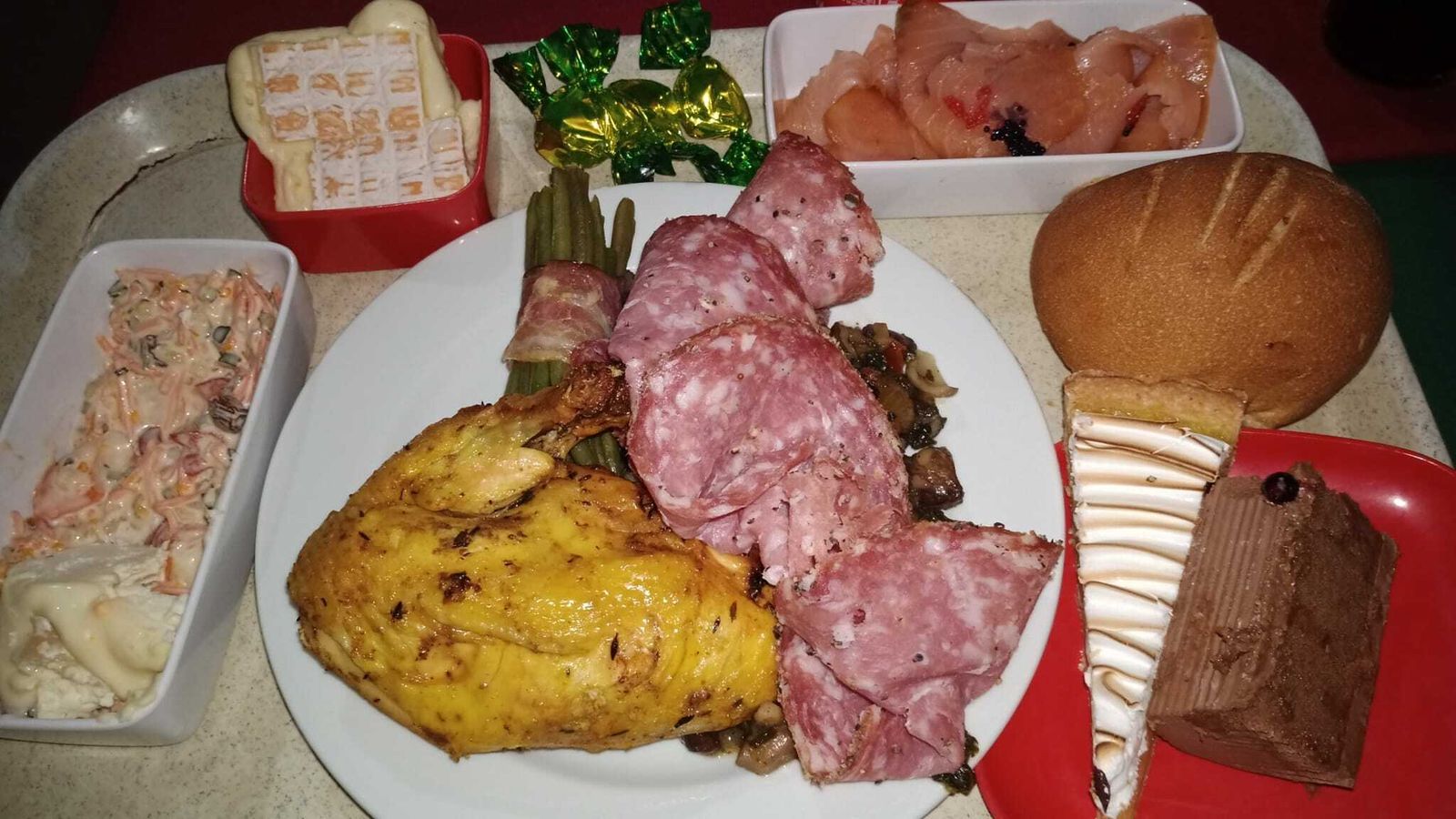 Algunos de los platos que degustaron.