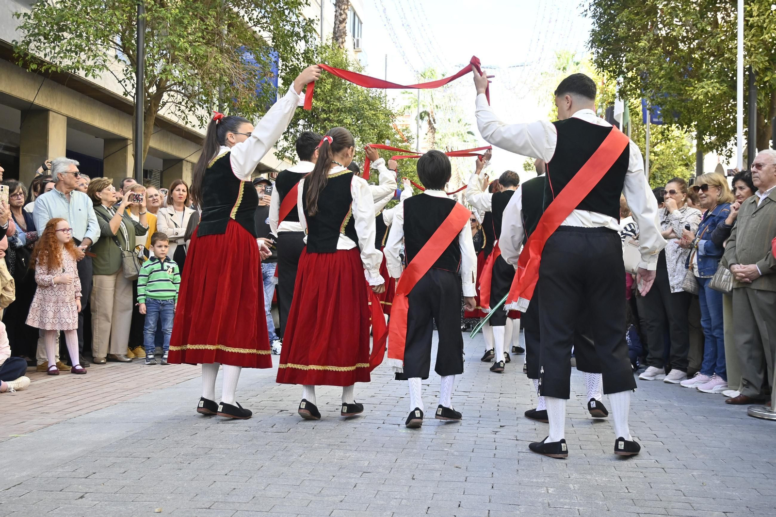 Las mejores mágenes del "II Encuentro de Danzas y Folclore Tradicional" de la provincia de Huelva