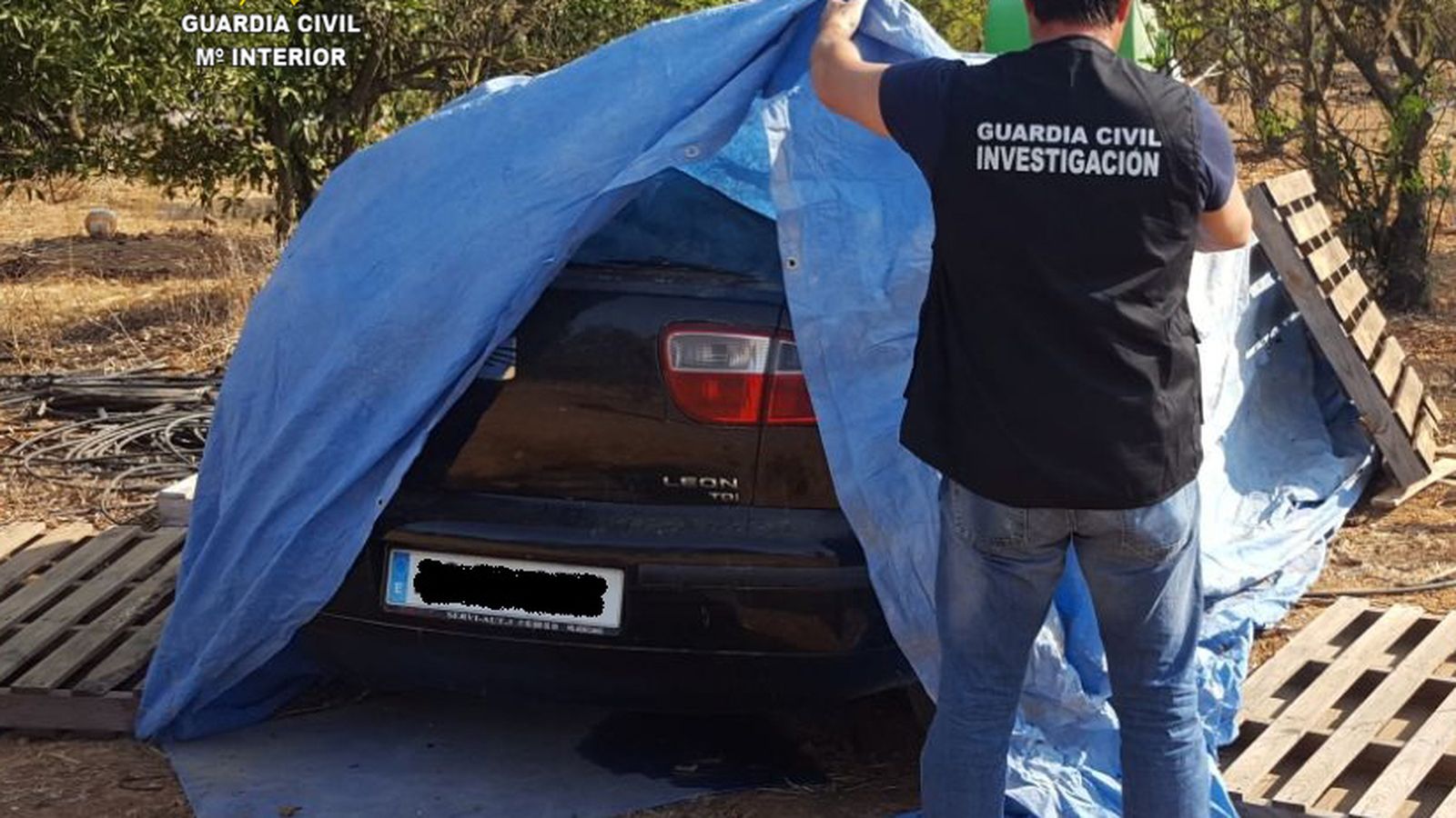 Vehículo recuperado por la Guardia Civil.