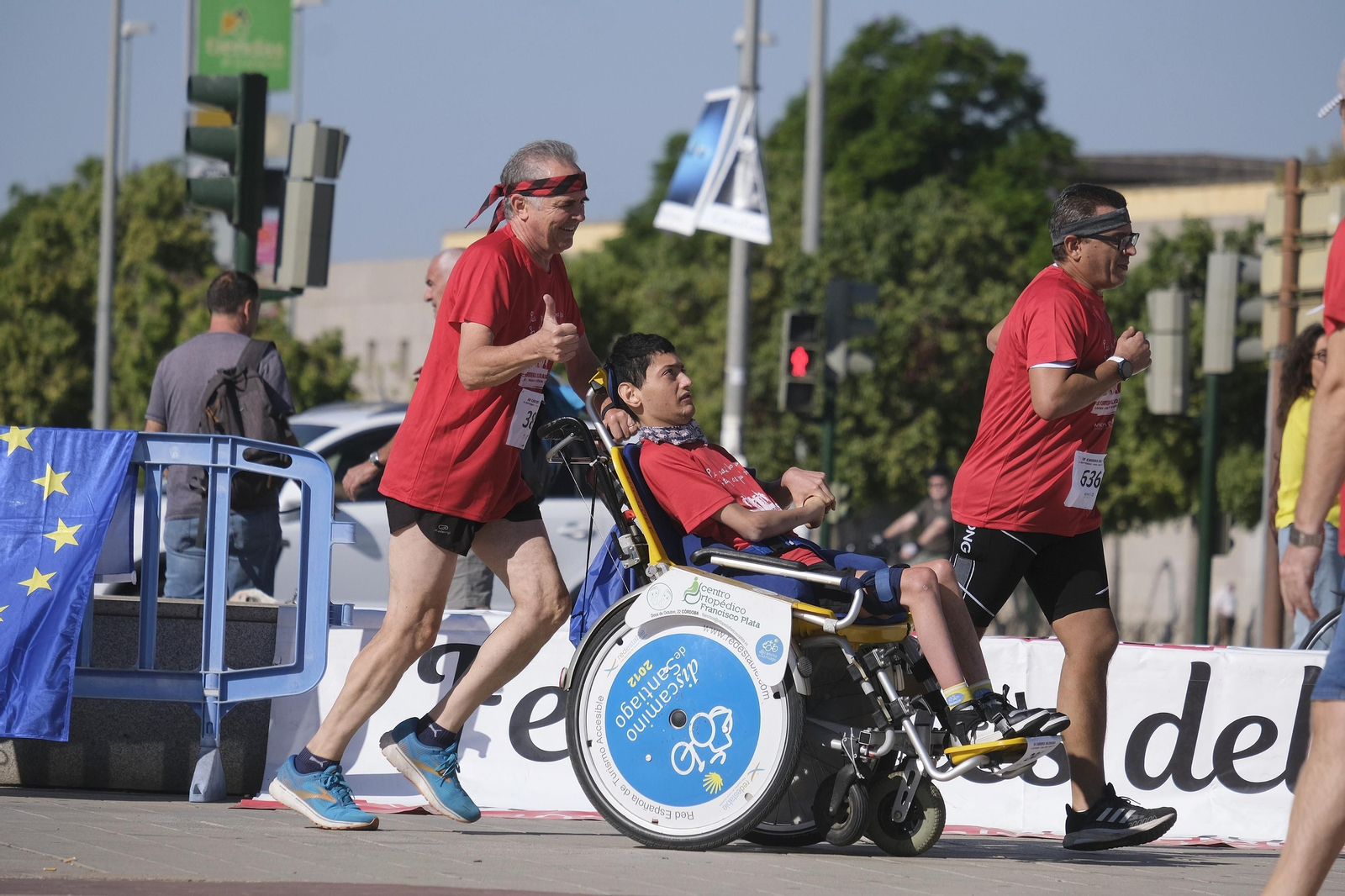 La carrera solidario por Córdoba de Acpasys, en imágenes