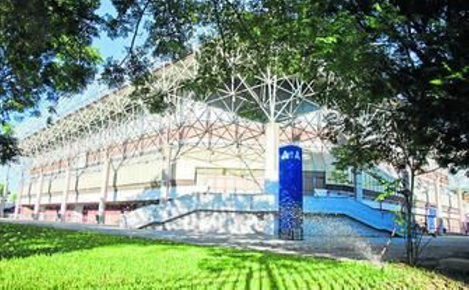 Aspecto de las instalaciones deporitvas de San Pablo desde el exterior.