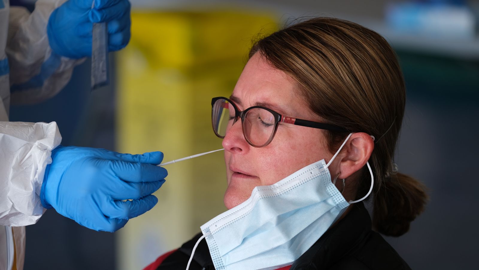 Fotogalería cribado test antígenos COVID-19 en Berja. Almería