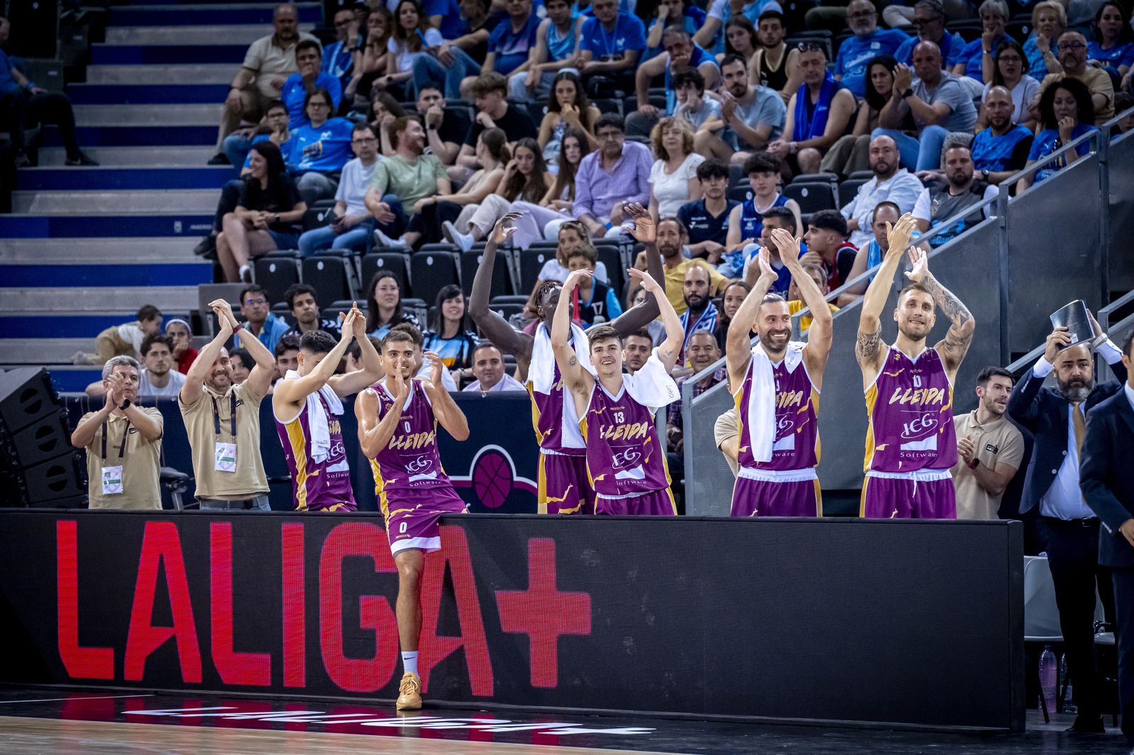 La fiesta del Força Lleida, que vuelve a la ACB 19 años después