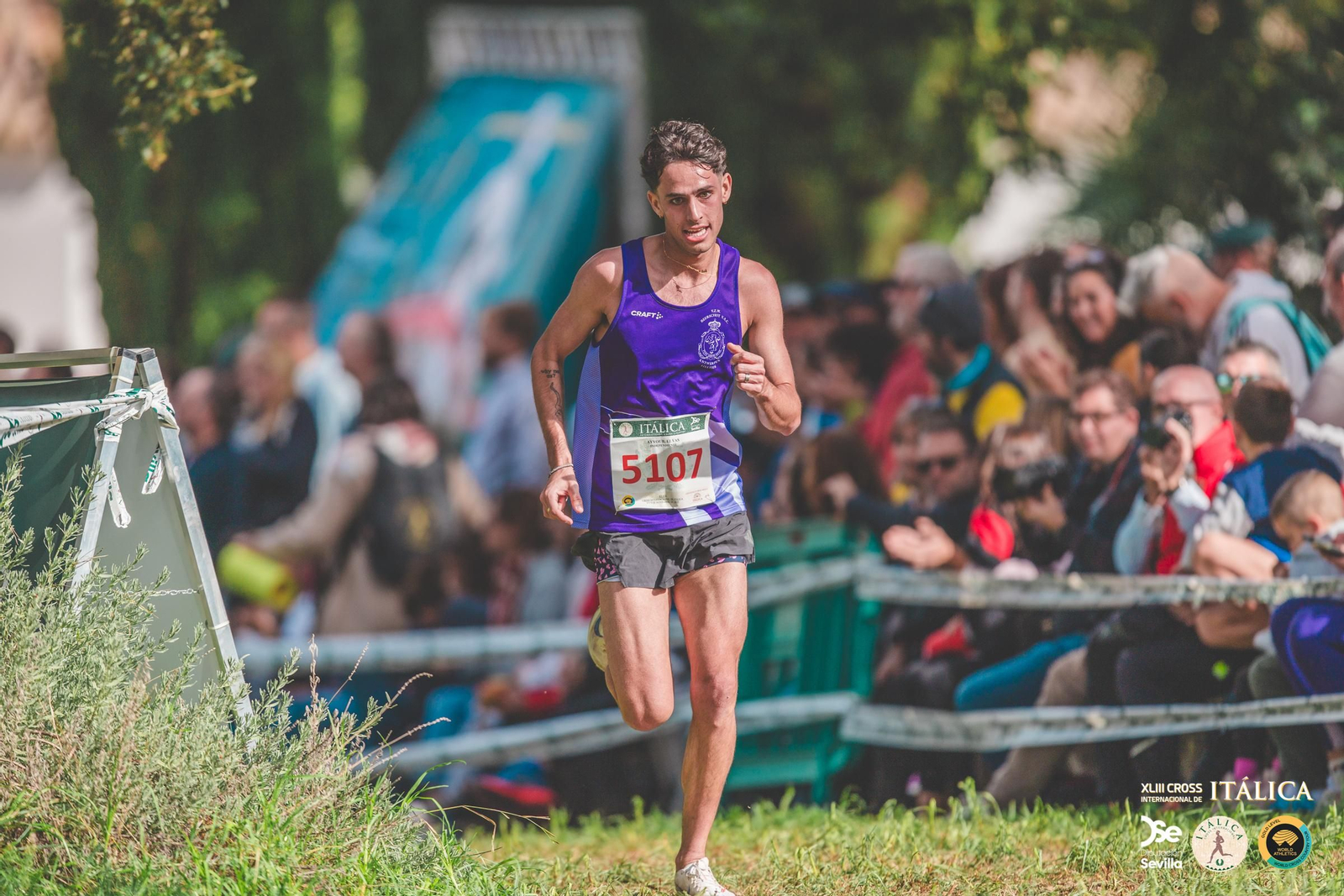 Búscate en las fotos del Cross de Itálica 2025 | 12