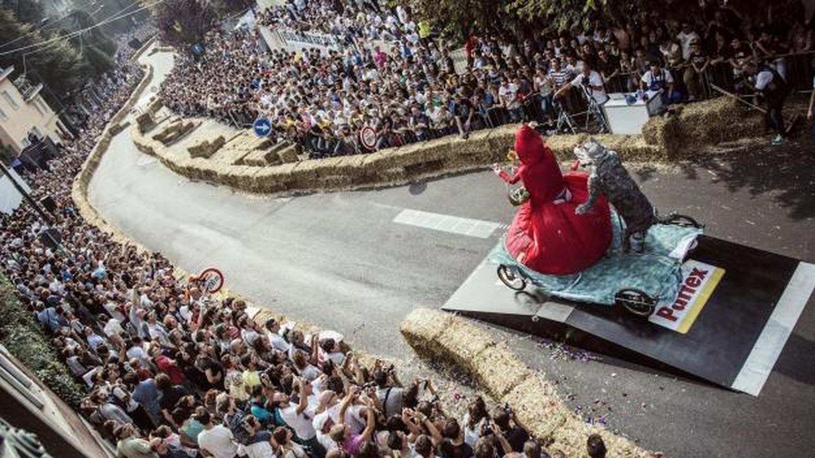Un recorrido en zig zag de una carrera de Autos Locos