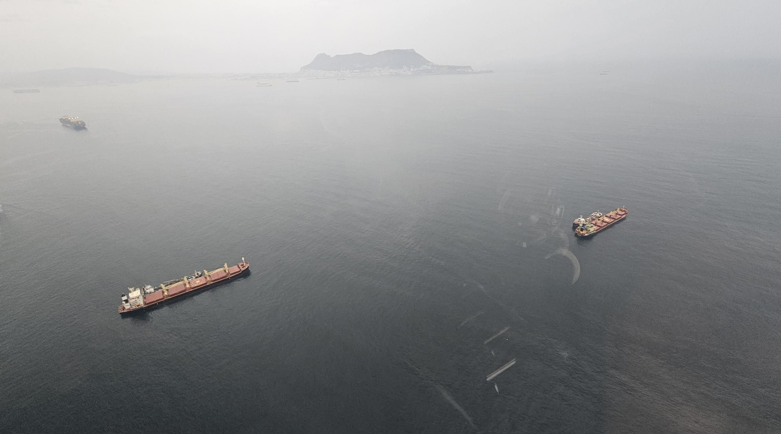 Las fotos del estrecho de Gibraltar, a vista de helicóptero: Ceuta y la bahía de Algeciras