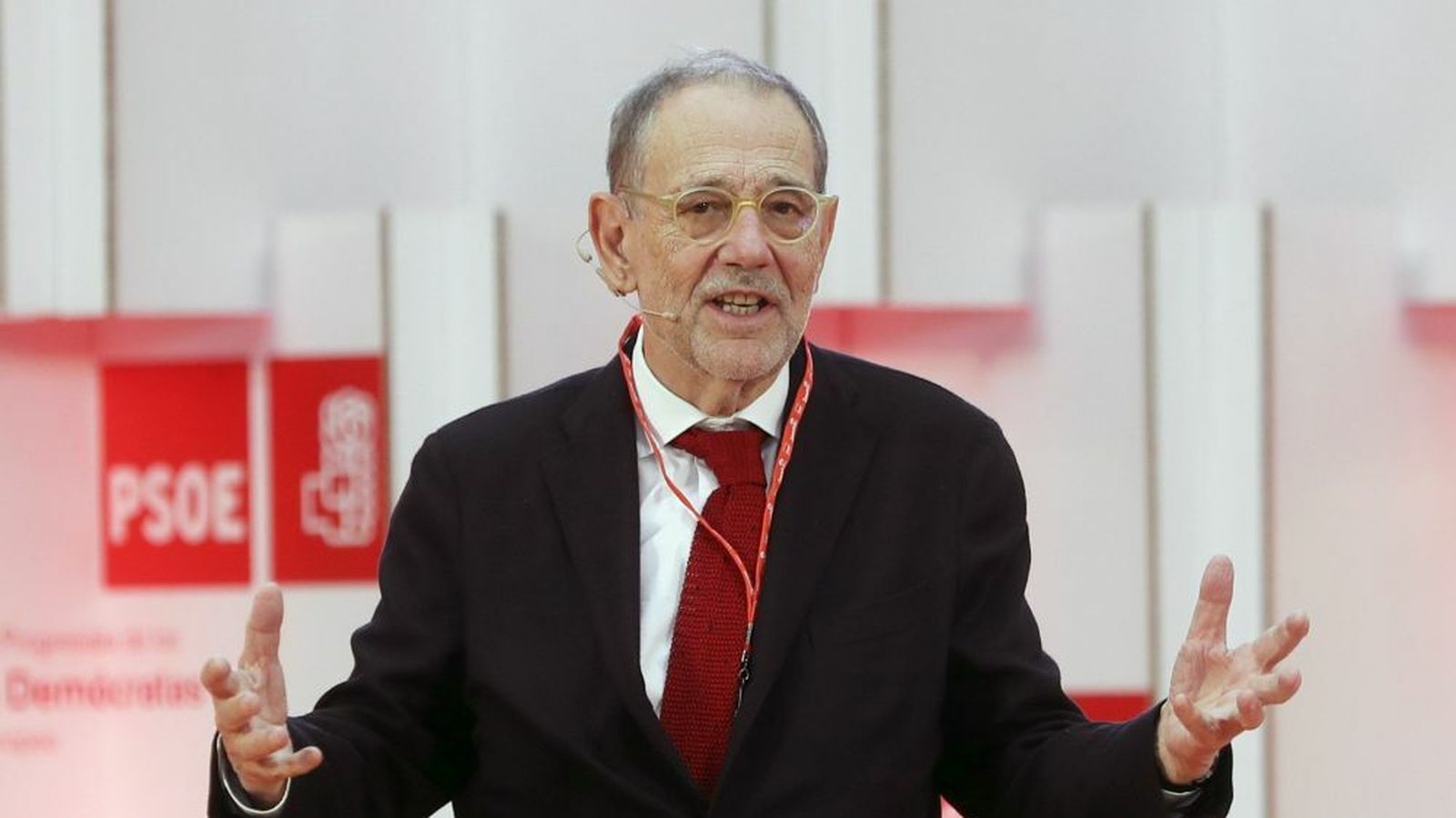 Javier Solana, Secretario General de la OTAN en 1995.