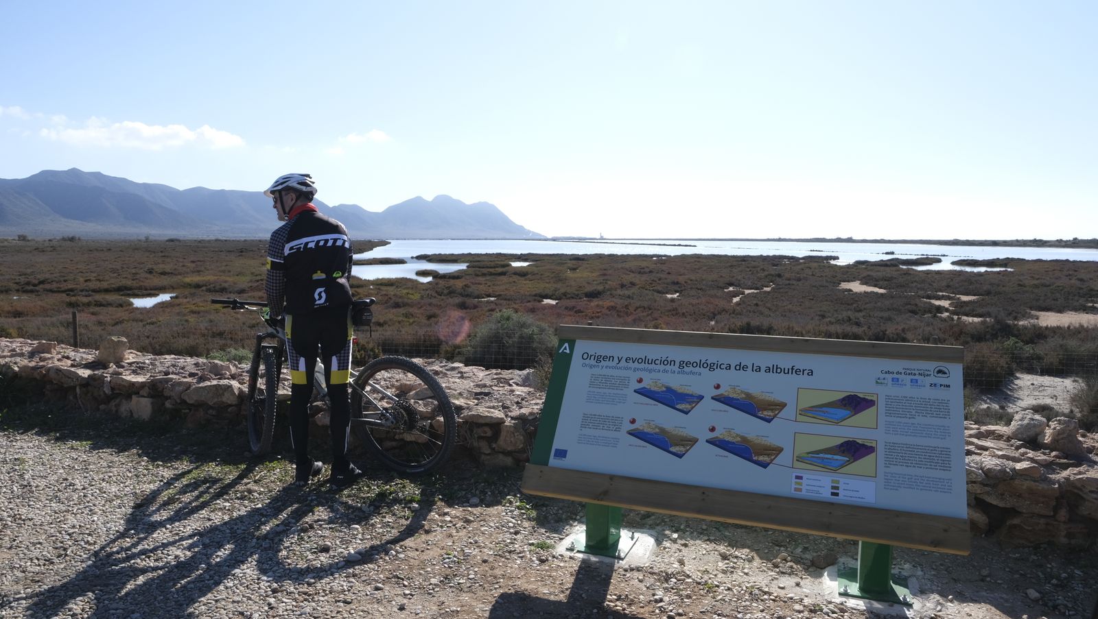 Imágenes de las Salinas de Cabo de Gata con agua otra vez