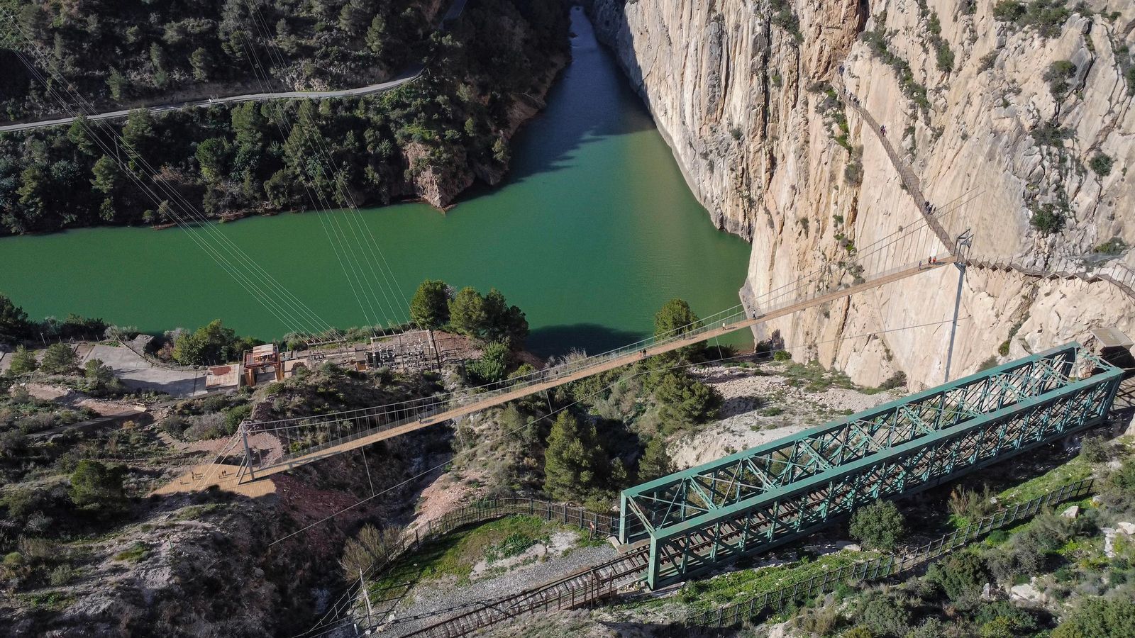 Vista aérea de cómo quedará el nuevo puente integrado en el entorno. Vista aérea de cómo quedará el nuevo puente integrado en el entorno.