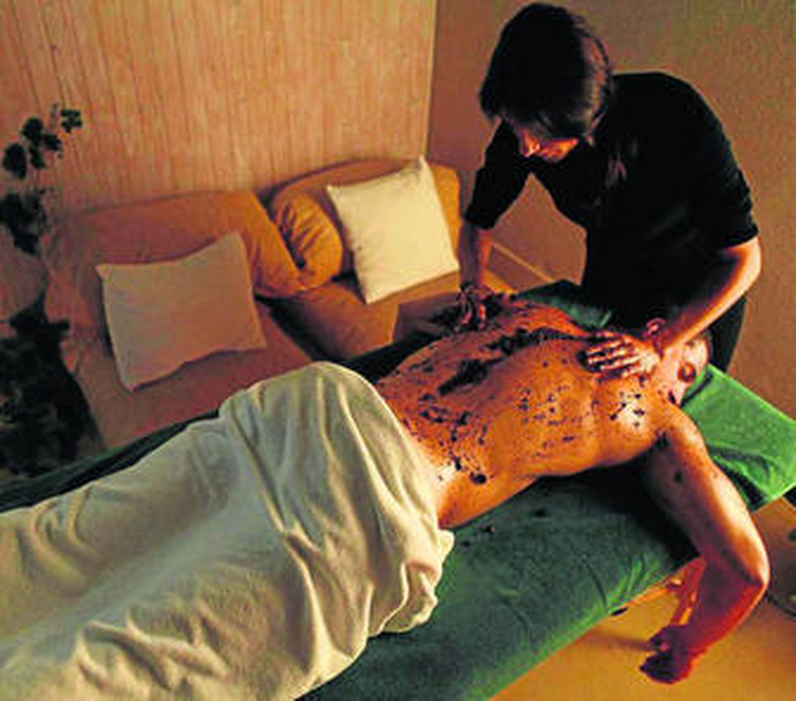 Una sesión de vinoterapia en el hotel El Juncal.