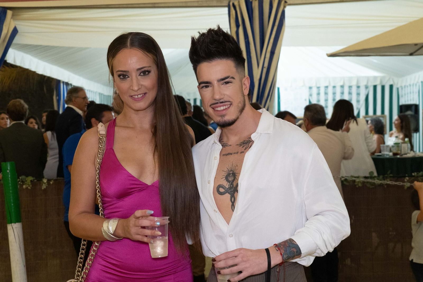 Imágenes del ambiente del ambiente de la tarde del domingo en la Feria de Otoño y del Caballo 2025 de Huelva