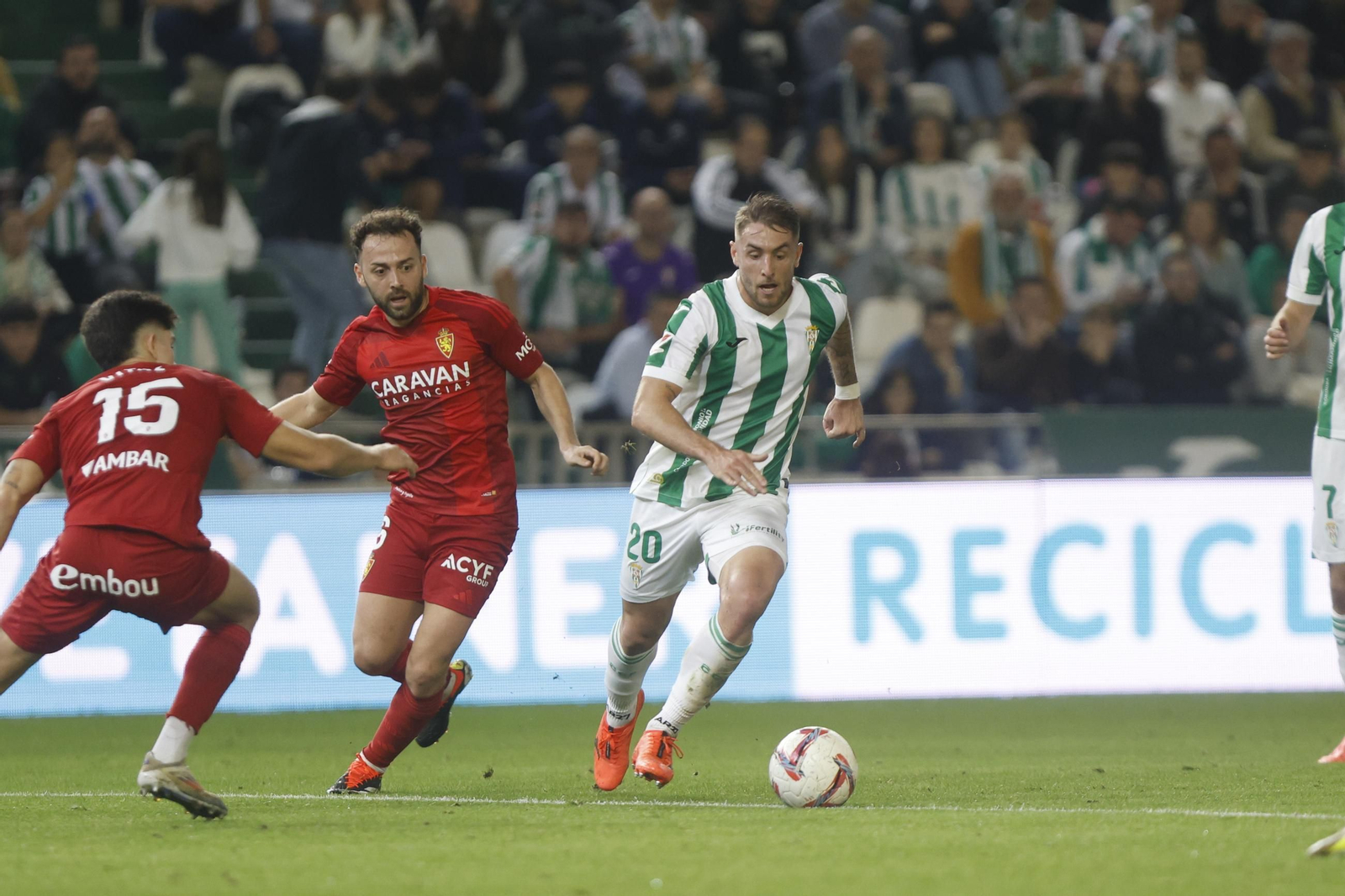 Las mejores fotos del ambiente en el Córdoba CF - Zaragoza en El Arcángel