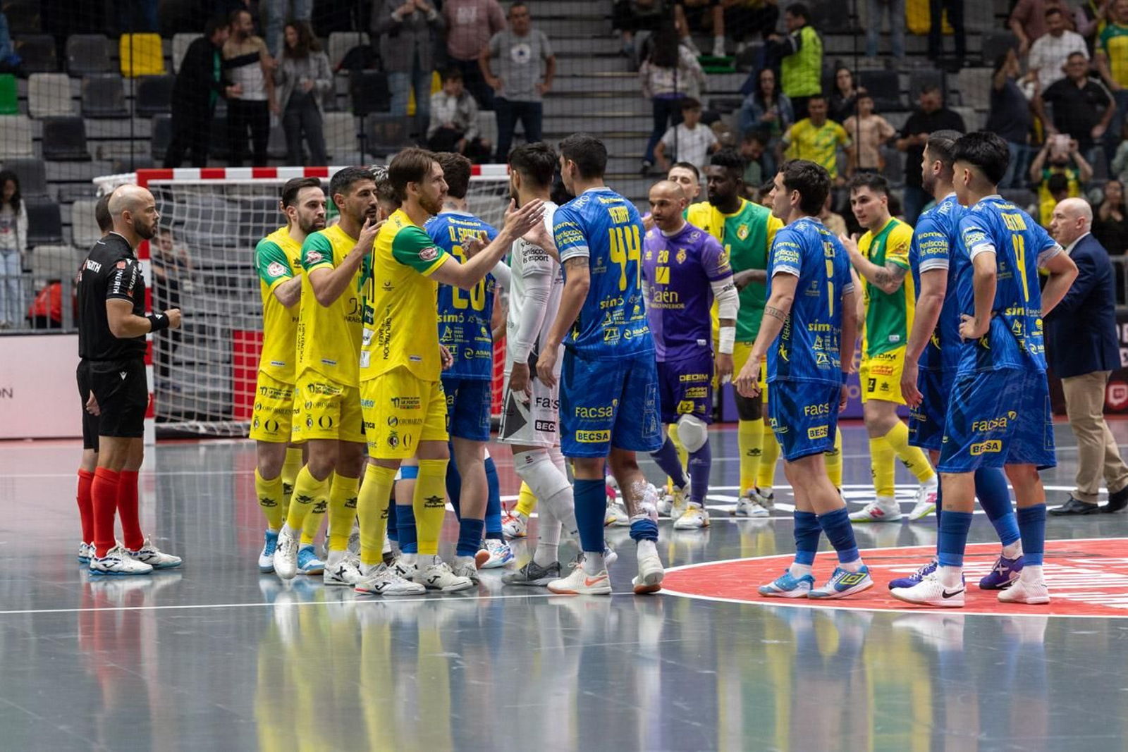 Las mejores imágenes del triunfo in extremis del Jaén Paraíso Interior FS sobre Servigroup Peñíscola