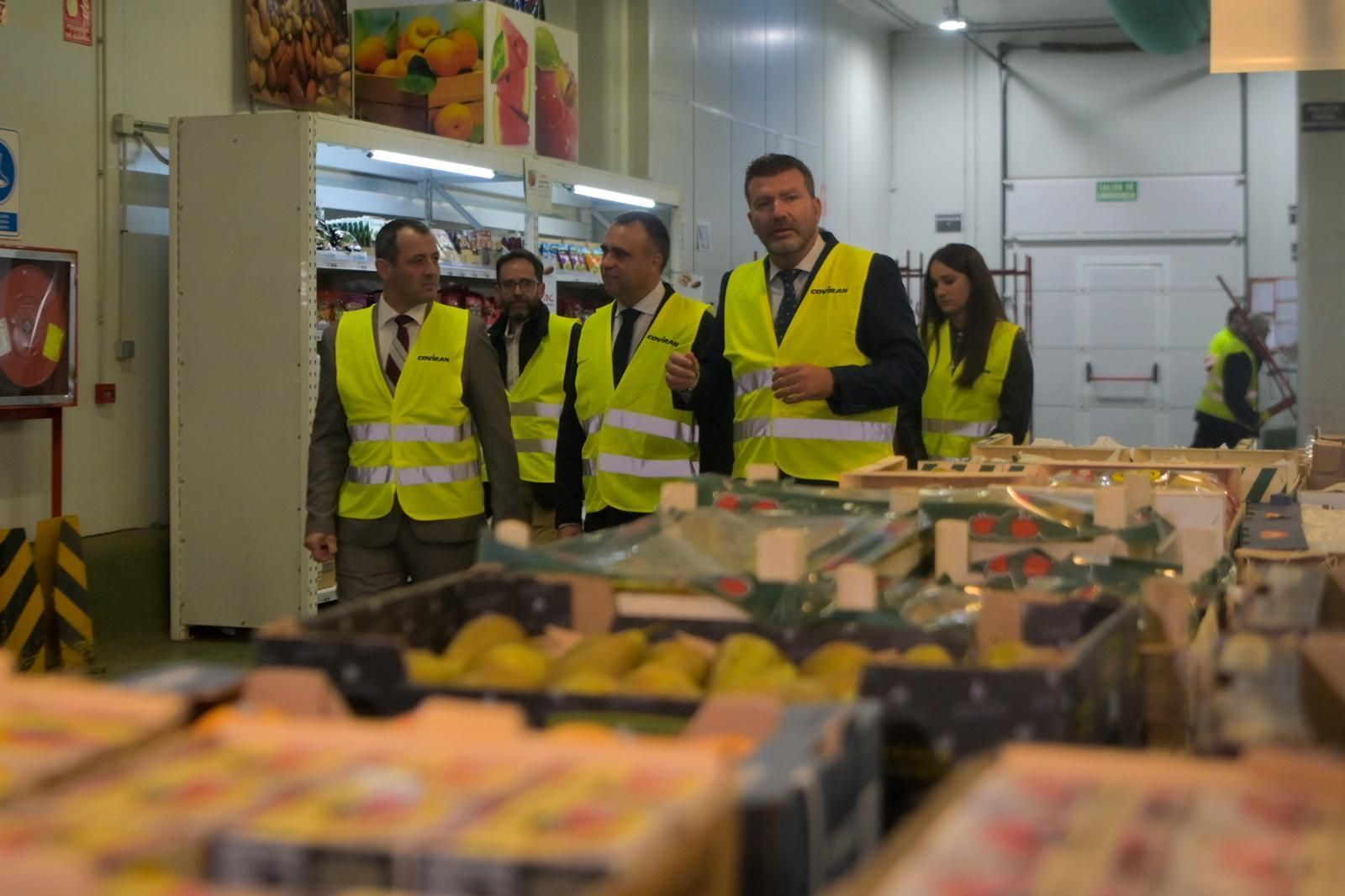 Imagen de la visita del presidente de la Diputación, Francisco Rodríguez, a la sede de Covirán Imagen de la visita del presidente de la Diputación, Francisco Rodríguez, a la sede de Covirán
