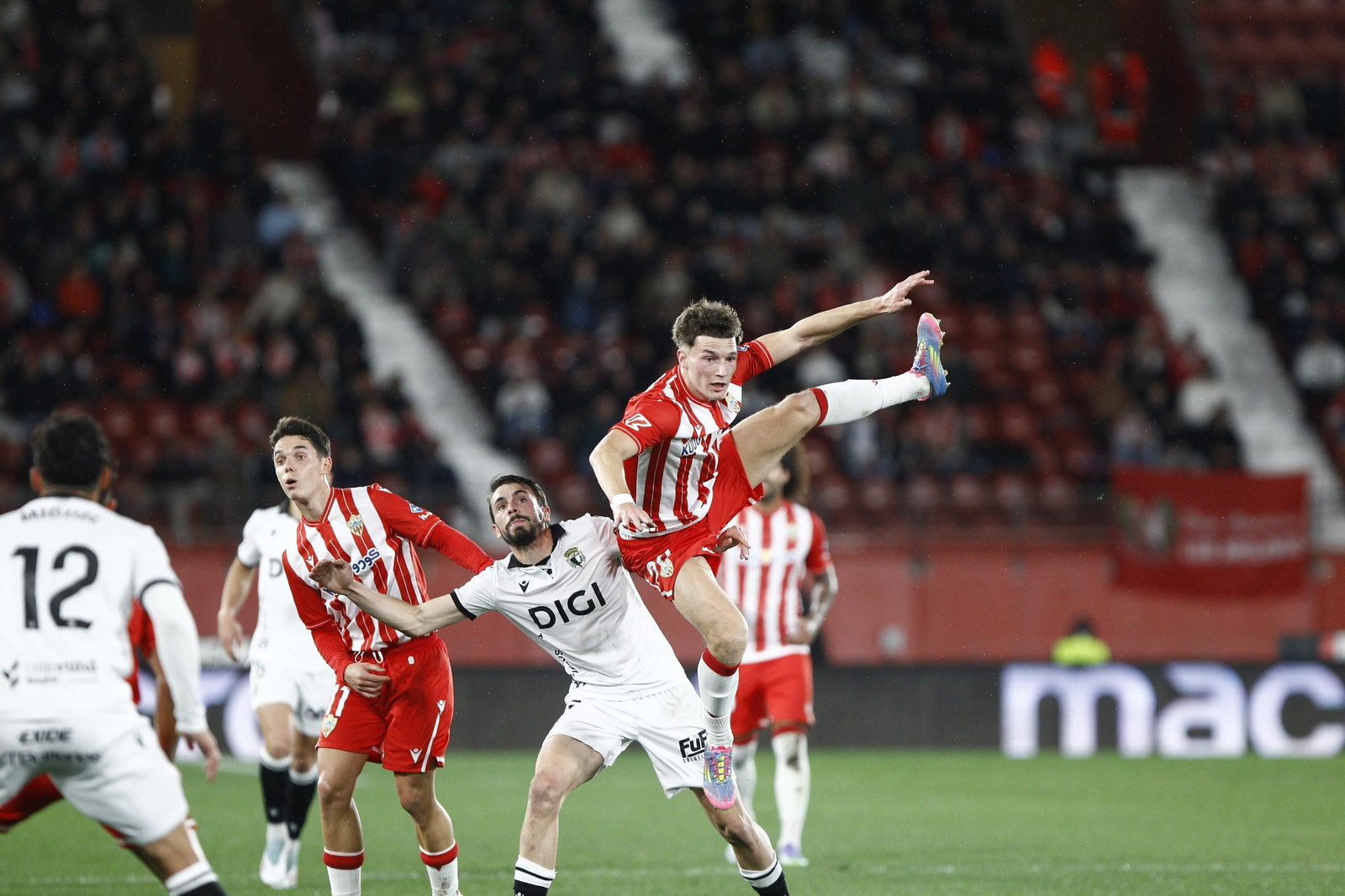 Las fotos del partido de fútbol U.D. Almería-Real Burgos