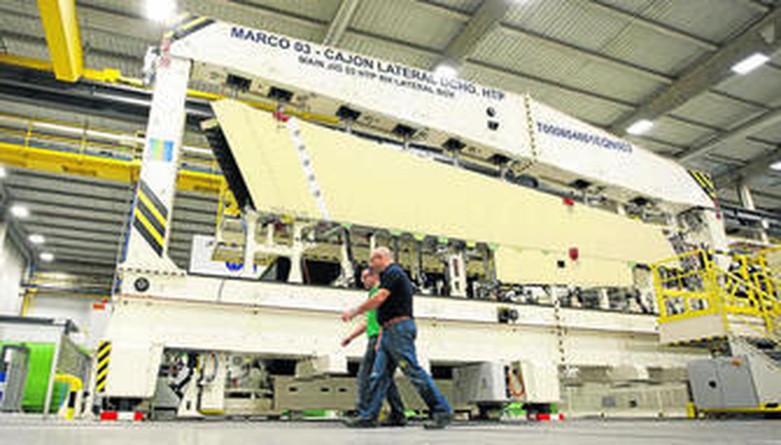 Uno de los cajones laterales del HTP del A350-1000 que ayer se entregaron en la factoría de Puerto Real.