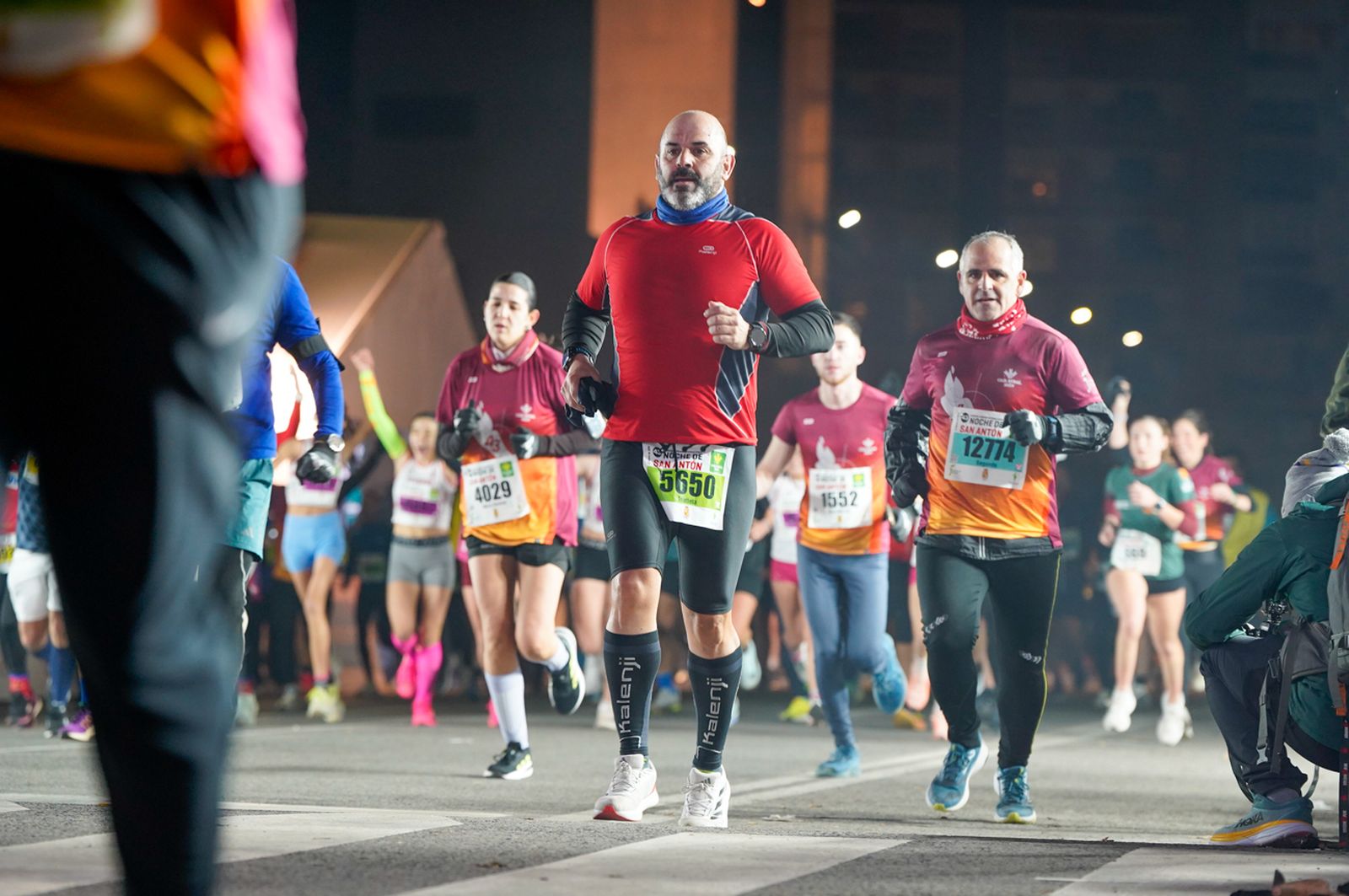 En imágenes: búscate en tu llegada a meta de la Carrera de San Antón 2026 (13)