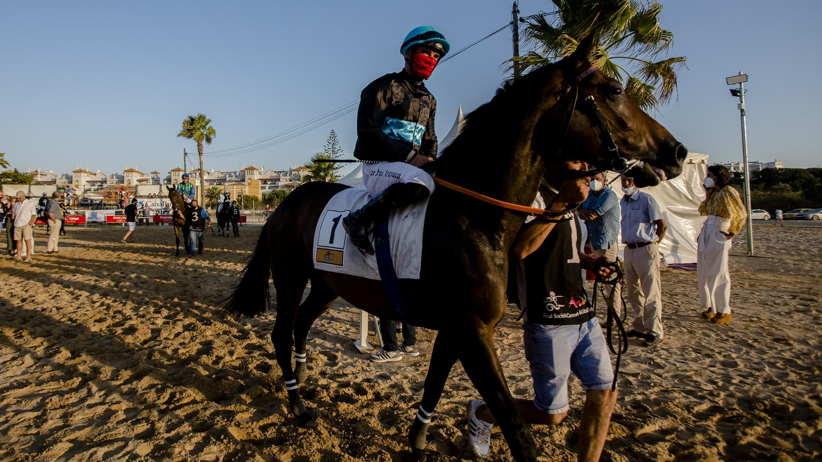 Las carreras de caballos en Sanlúcar en imágenes.