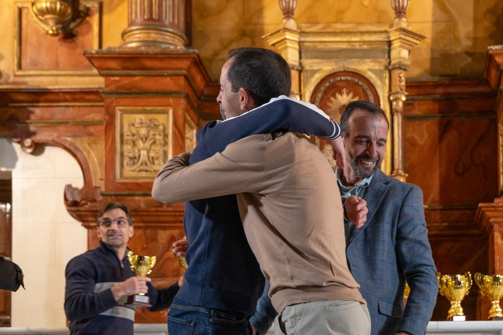 La entrega de premios de los Circuitos Provinciales de Carreras por Montaña y de Triatlón de menores, en imágenes