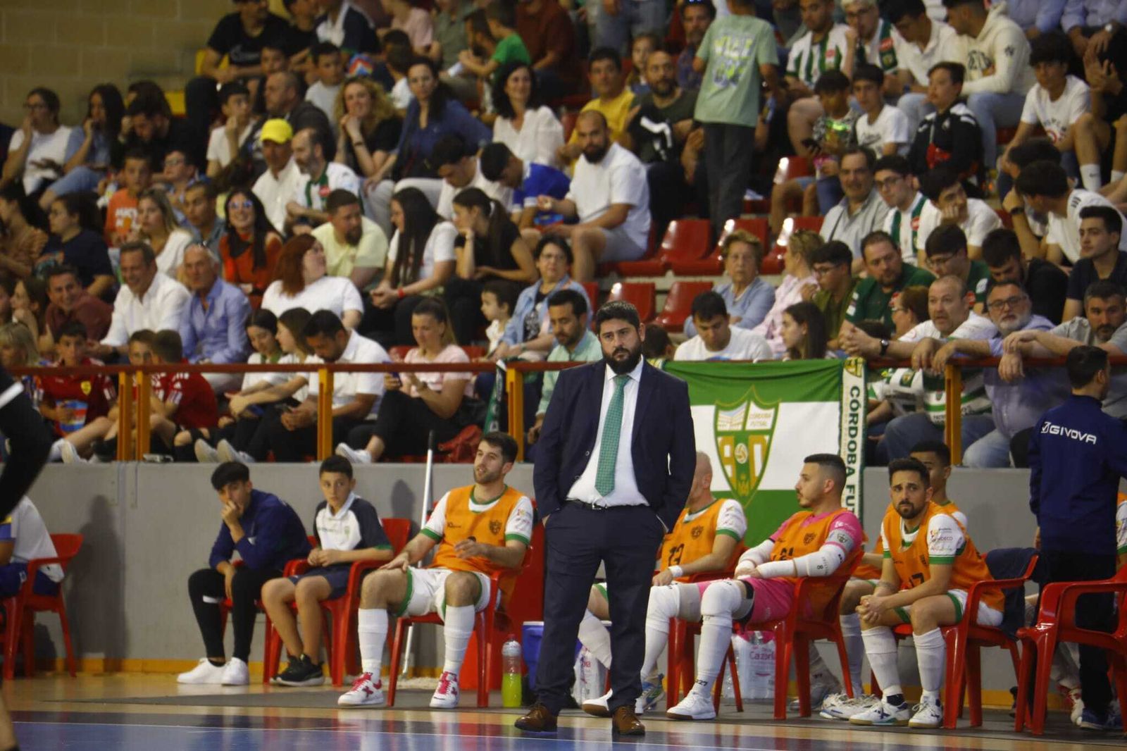 Josan González durante el encuentro ante el Santa Coloma.