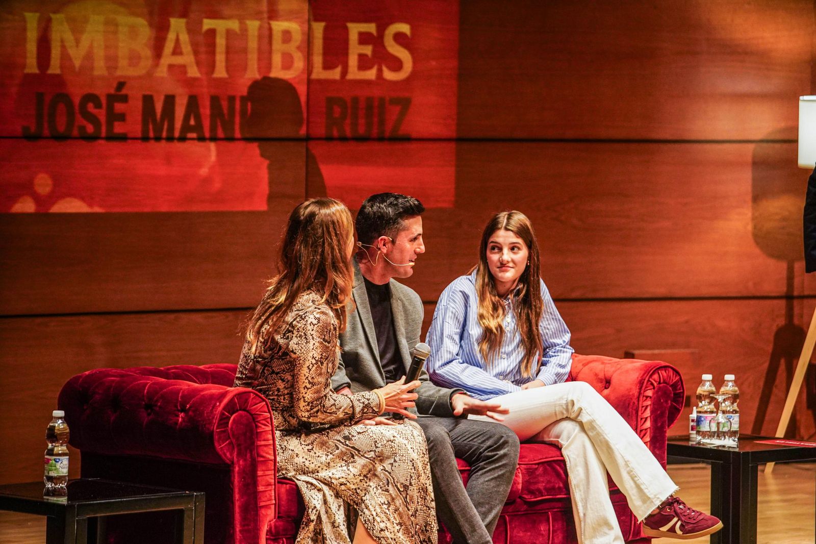 Fernando Díaz de la Guardia presenta el ciclo de entrevistas ‘Imbatibles’ en el Auditorio Caja Rural Granada