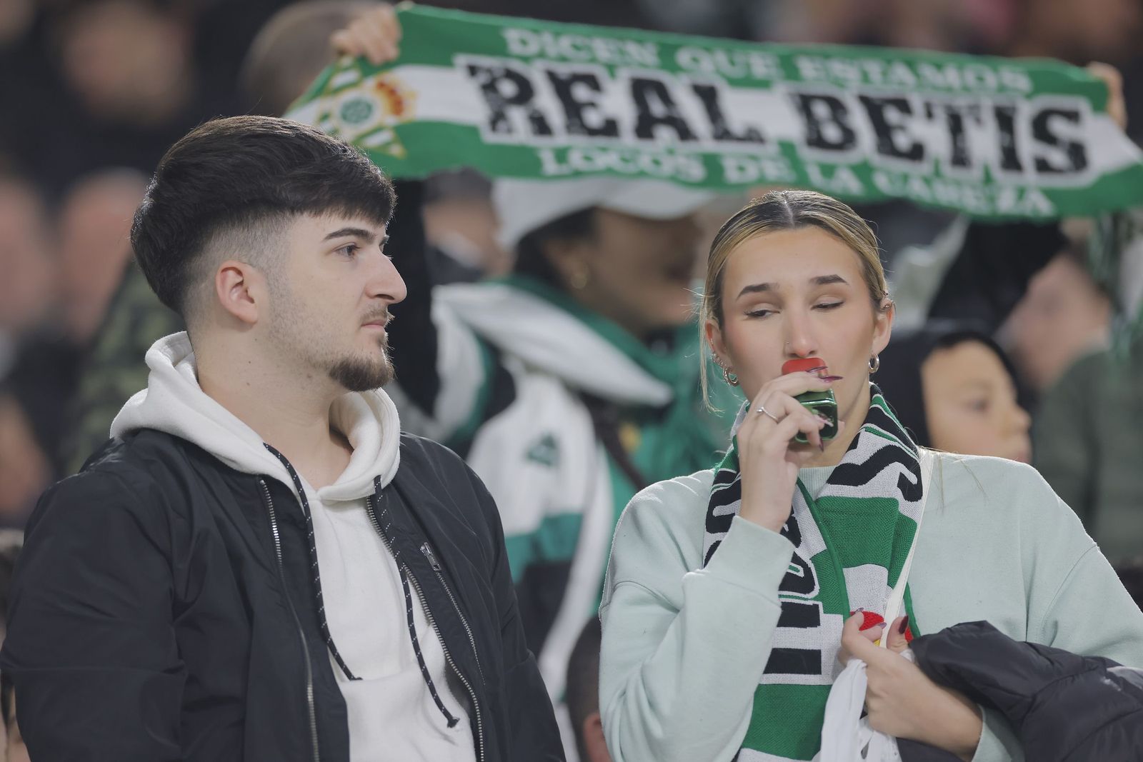 Búscate en las fotos del Betis - Elche