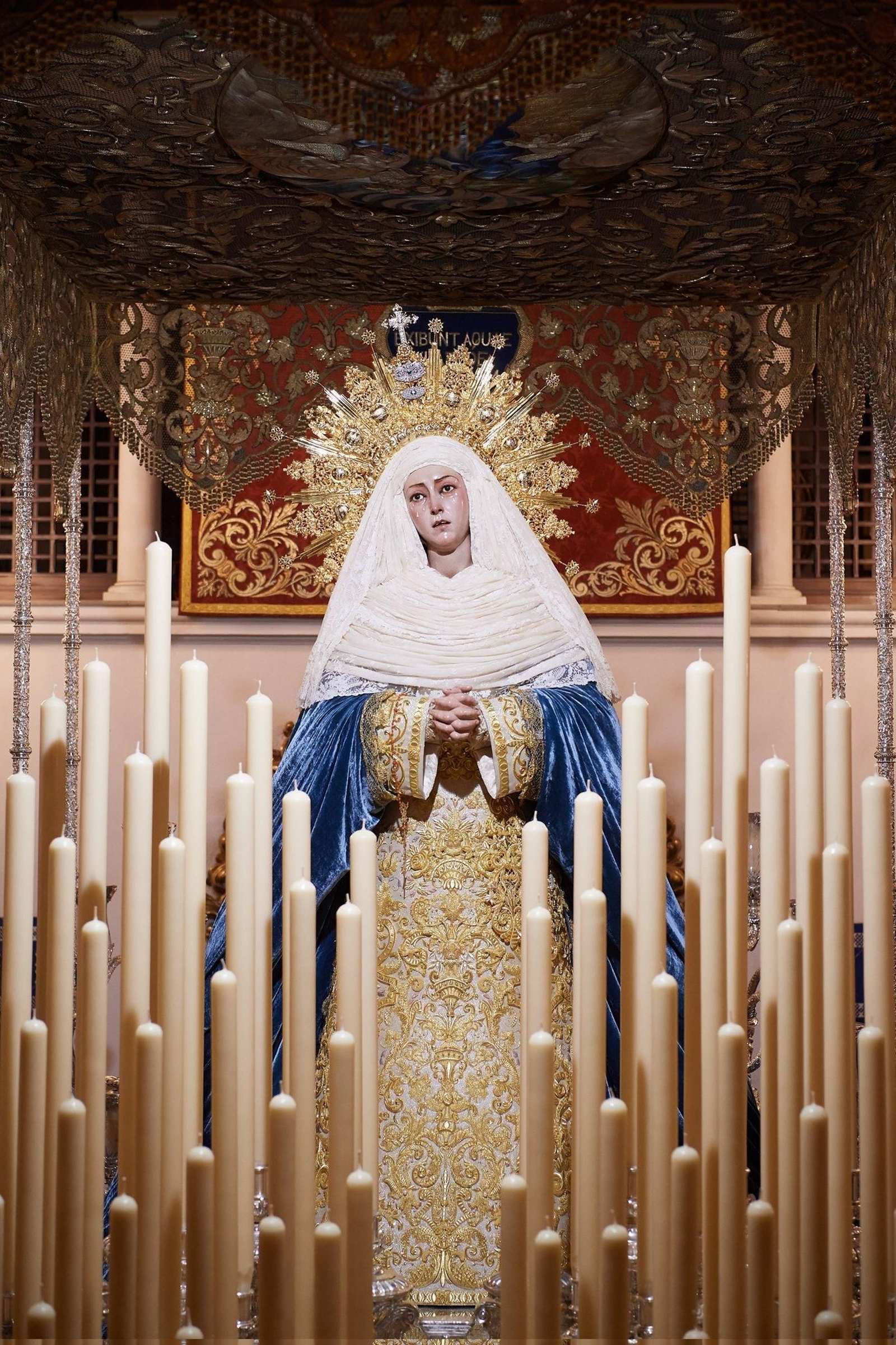 La Virgen de las Aguas en su paso de palio