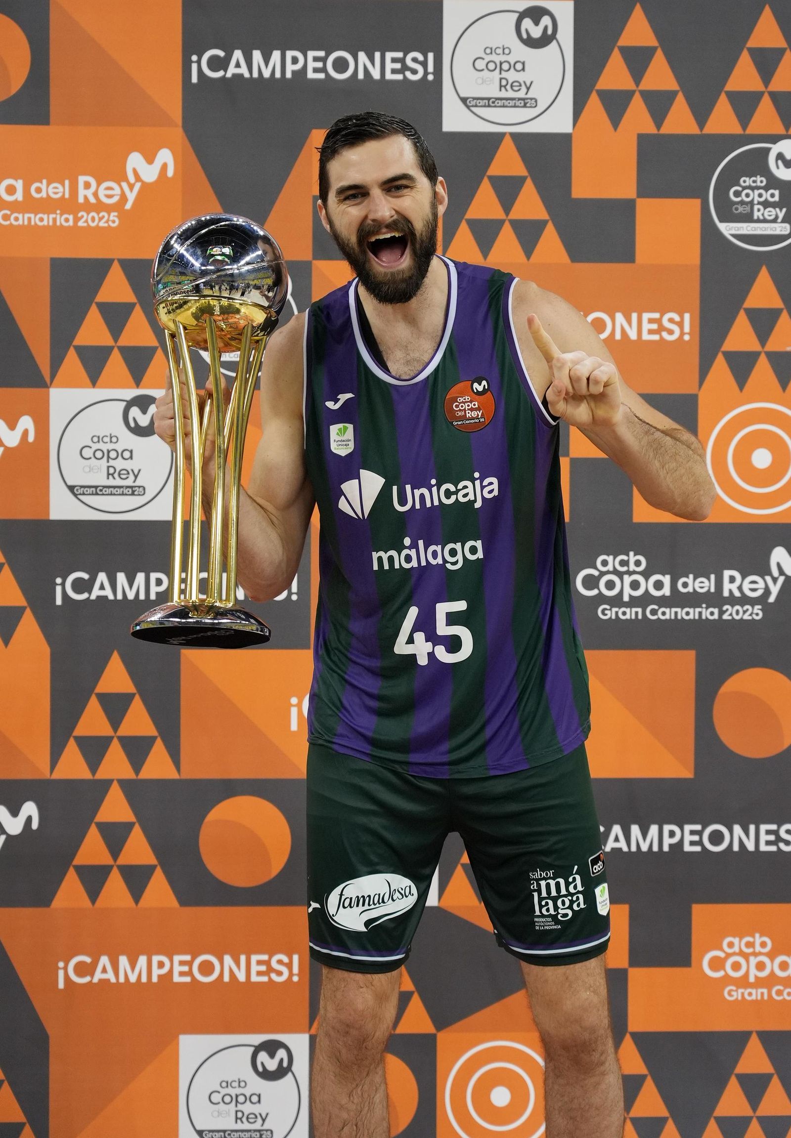 La sesión de fotos oficial del Unicaja campeón