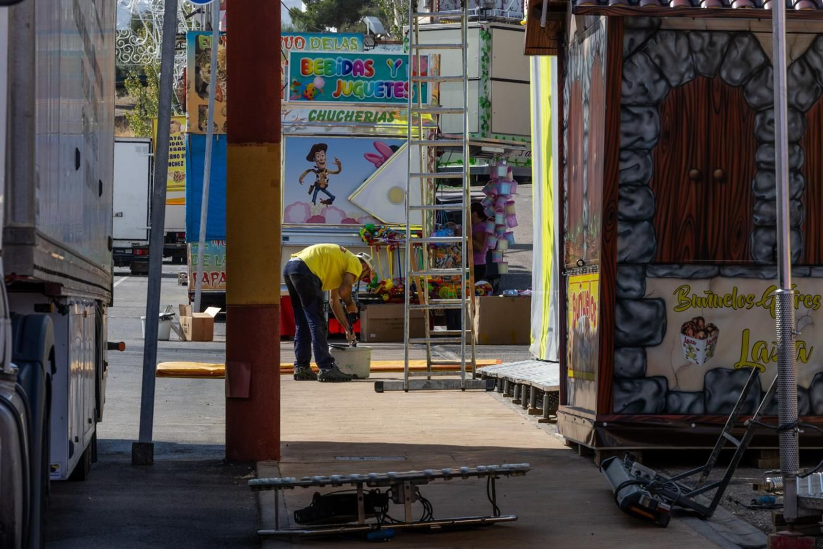Así avanza el montaje de la feria de San Lucas