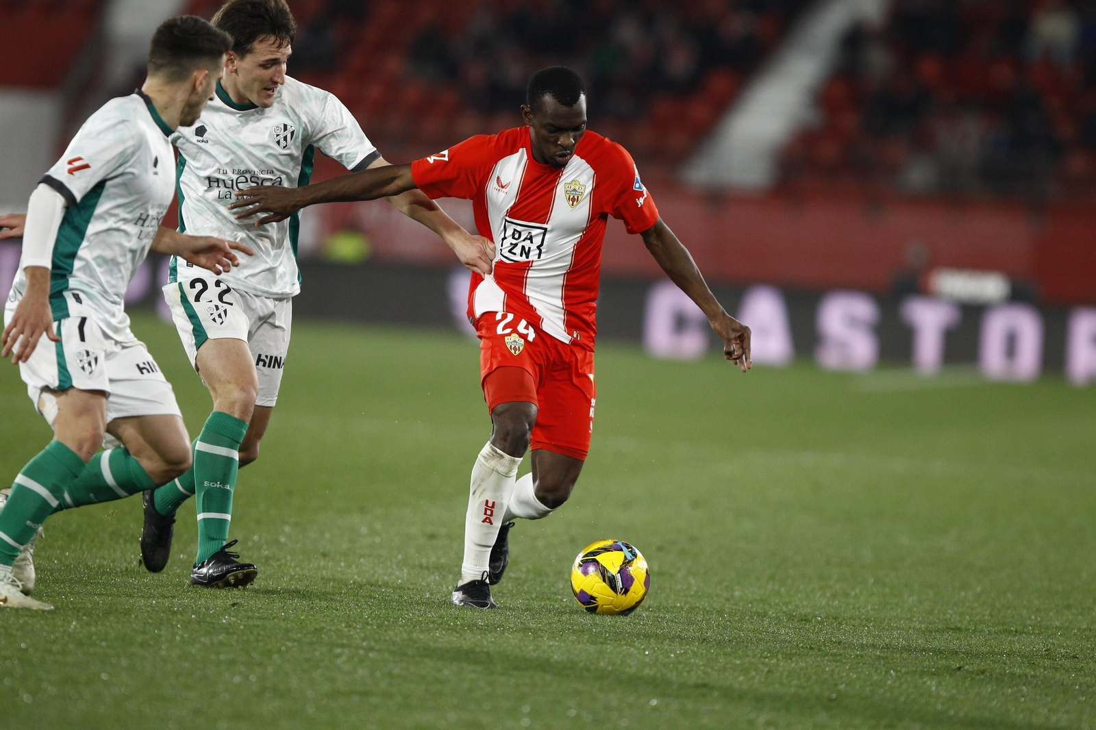Las imágenes del partido U.D. Almería-S.D. Huesca
