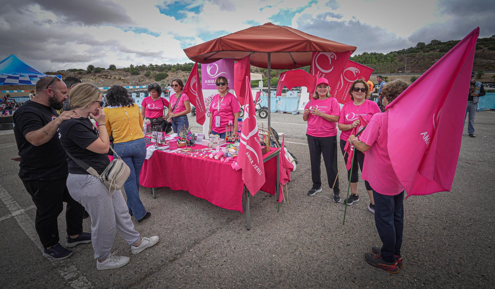 Imágenes de Rodada Solidaria en el Circuito de Jerez