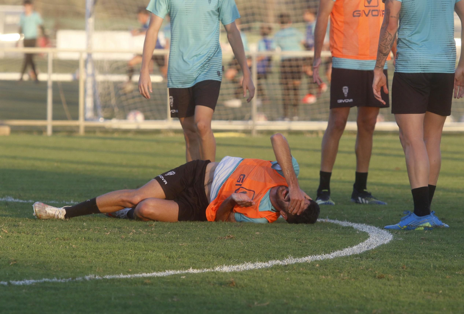 Visus, dolorido, tras lesionarse en el entrenamiento del martes.
