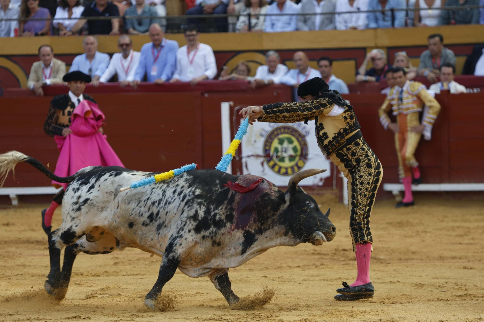 Fotos de la brava corridade La Palmosilla con Emilio de Justo, Borja Jiménez y David de Miranda