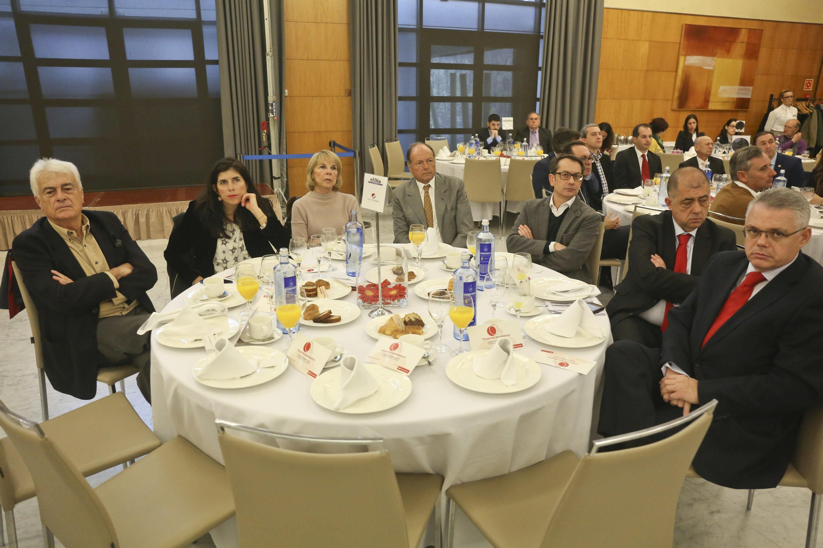 Las imágenes del desayuno-coloquio con Rafael Domínguez de Gor