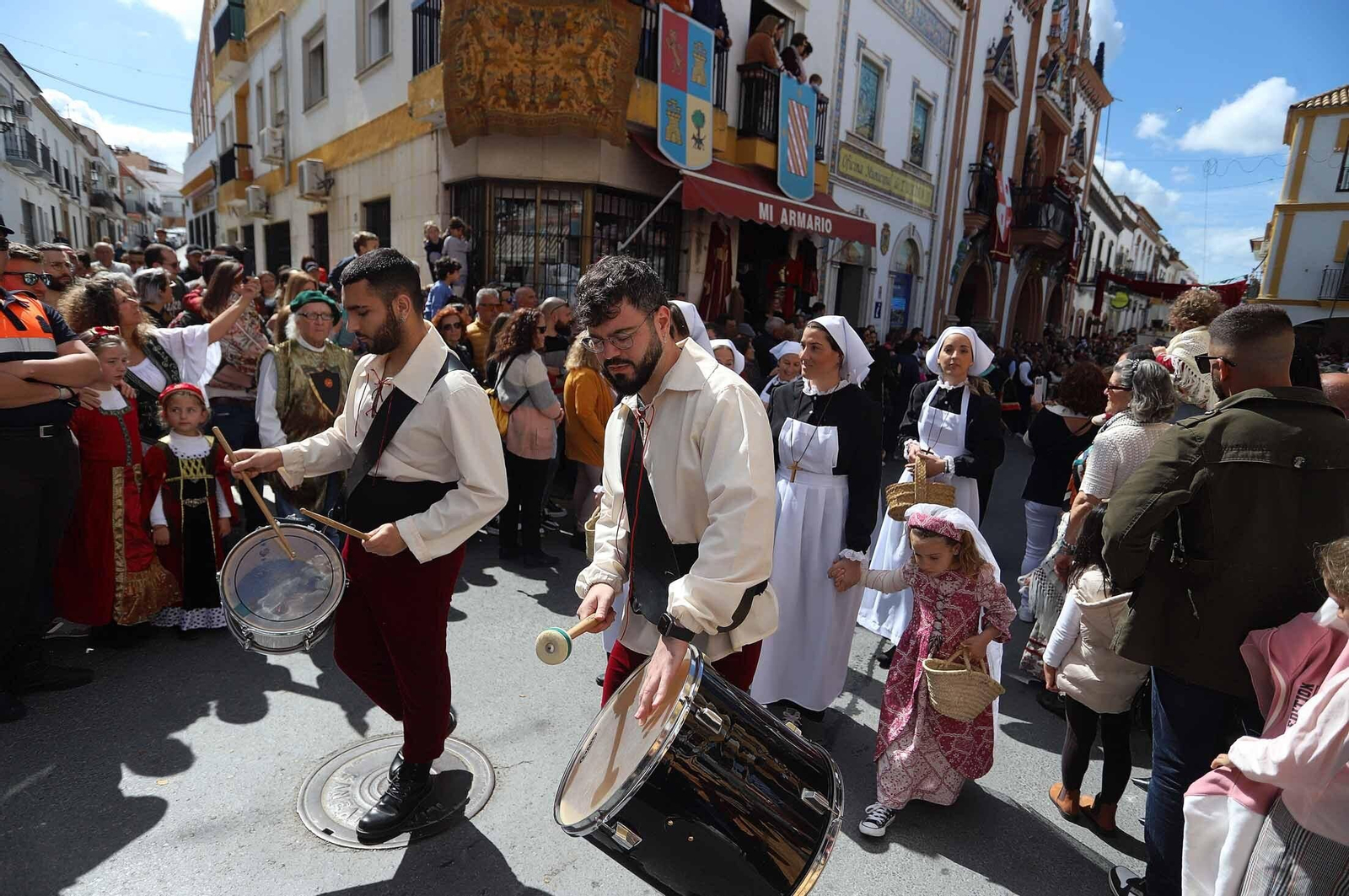Imágenes del gran ambiente en la Feria Medieval de Palos de la Frontera, Huelva