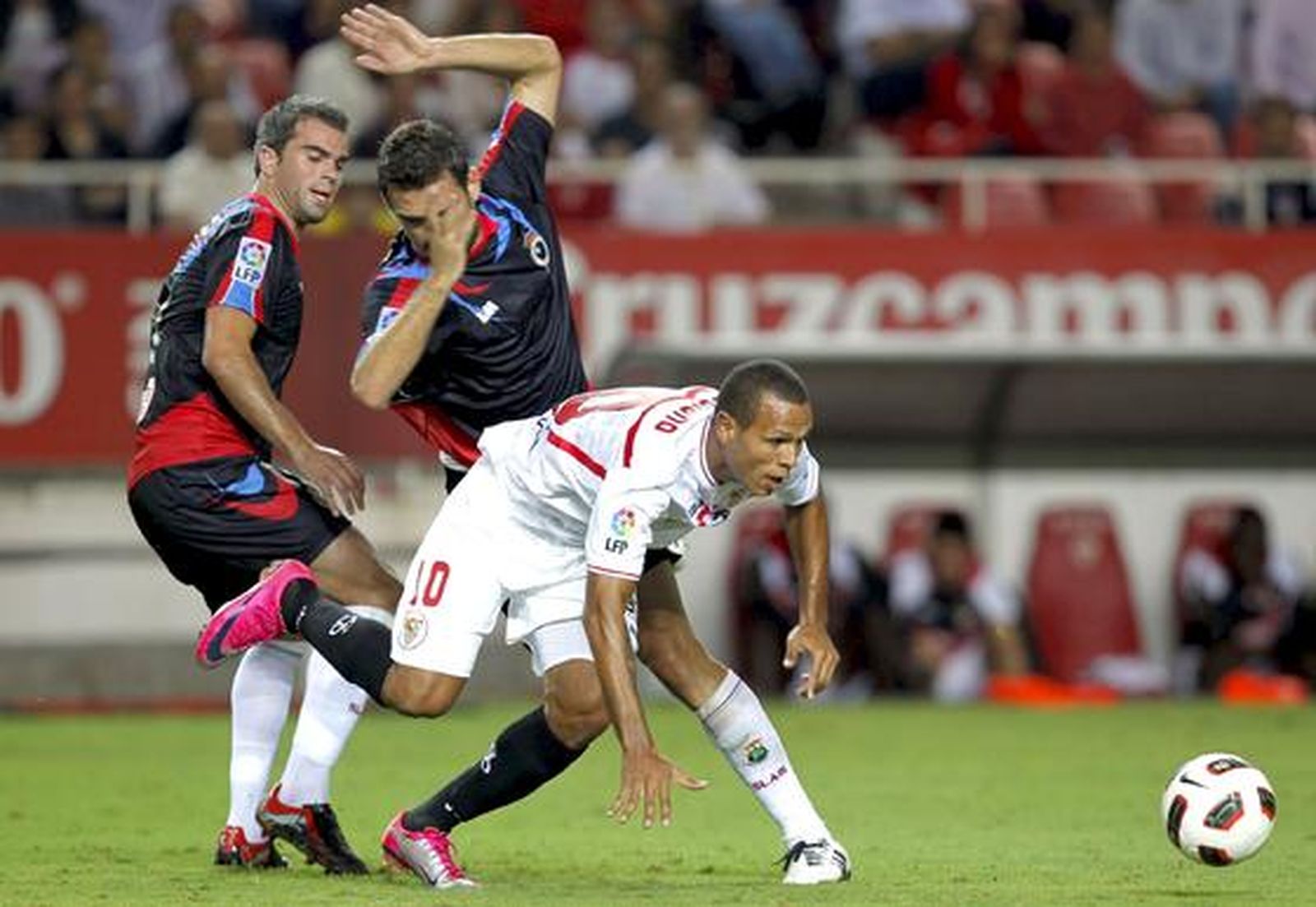 El Sevilla deja escapar otros dos puntos del Sánchez Pizjuán. / EFE