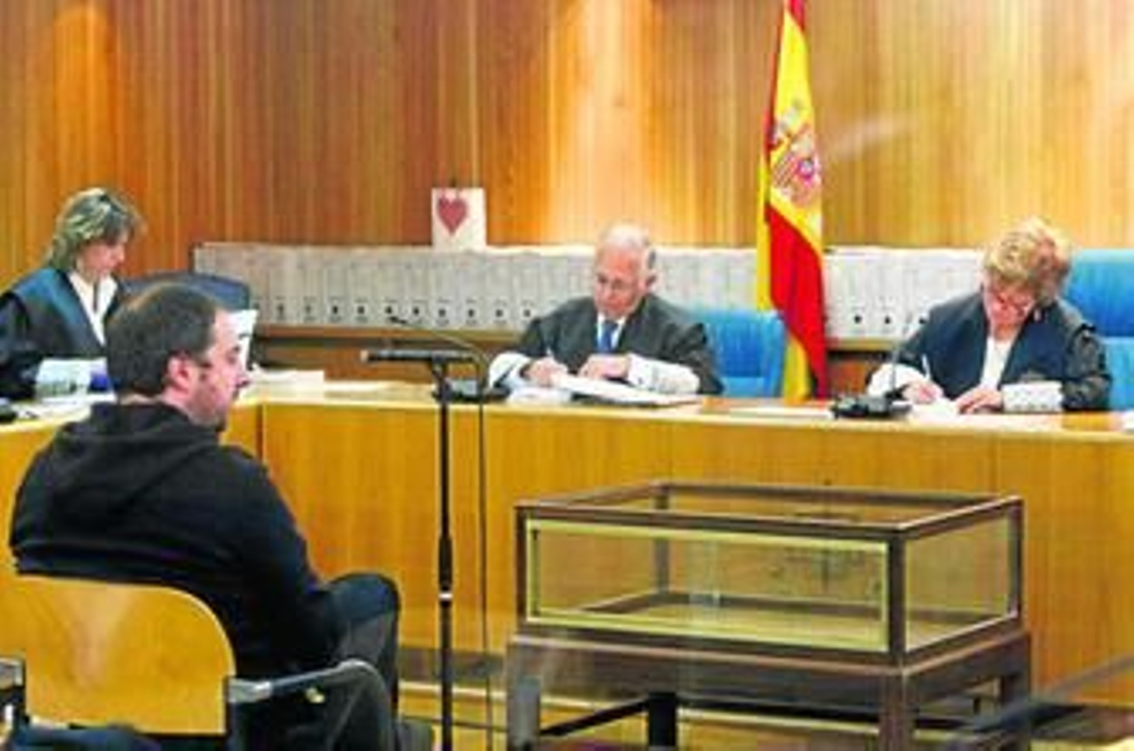 Antza, ex número uno de ETA hasta 2004, habla de "mano tendida"