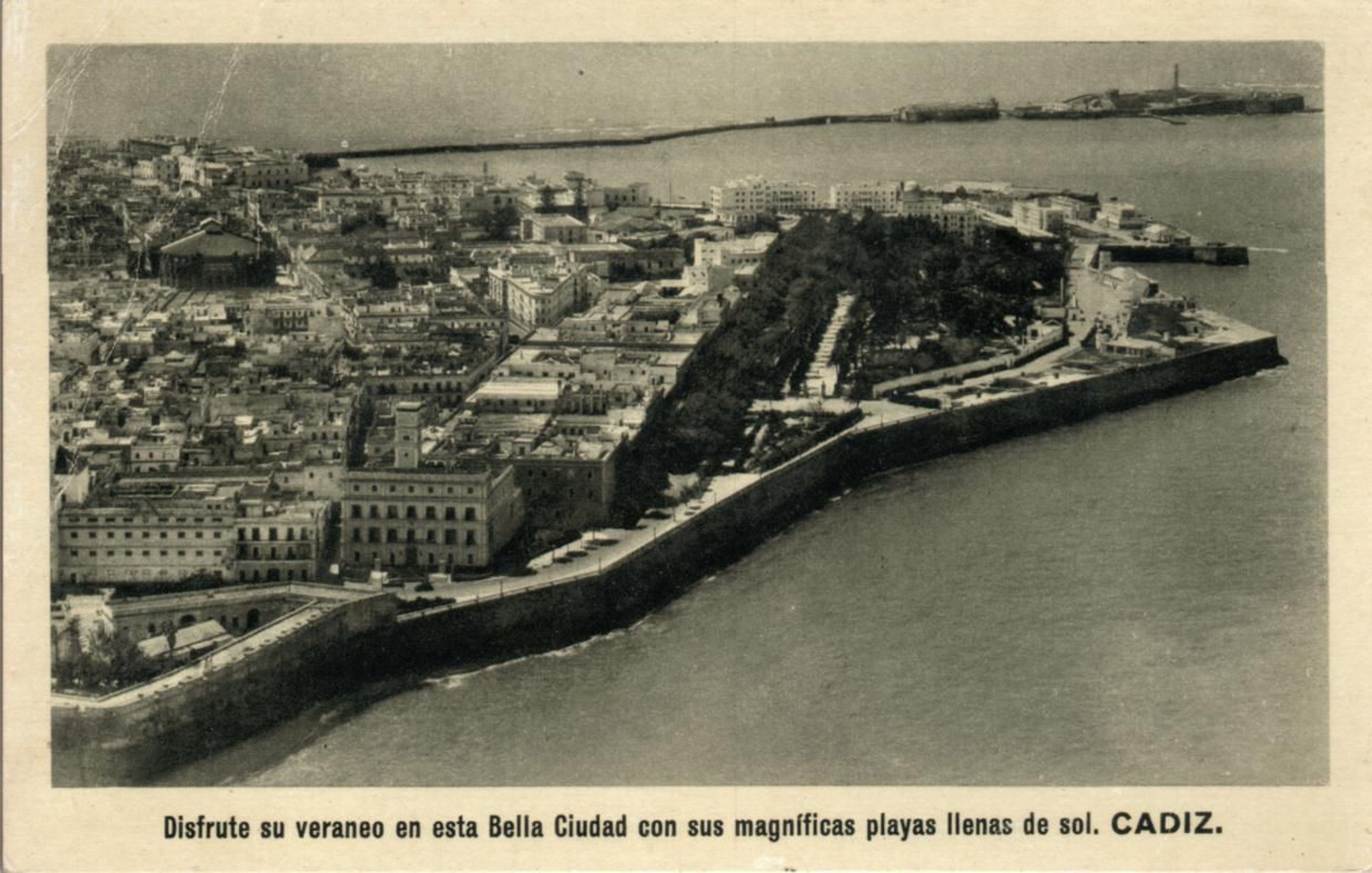 Las imágenes más espectaculares de Cádiz vista desde el aire